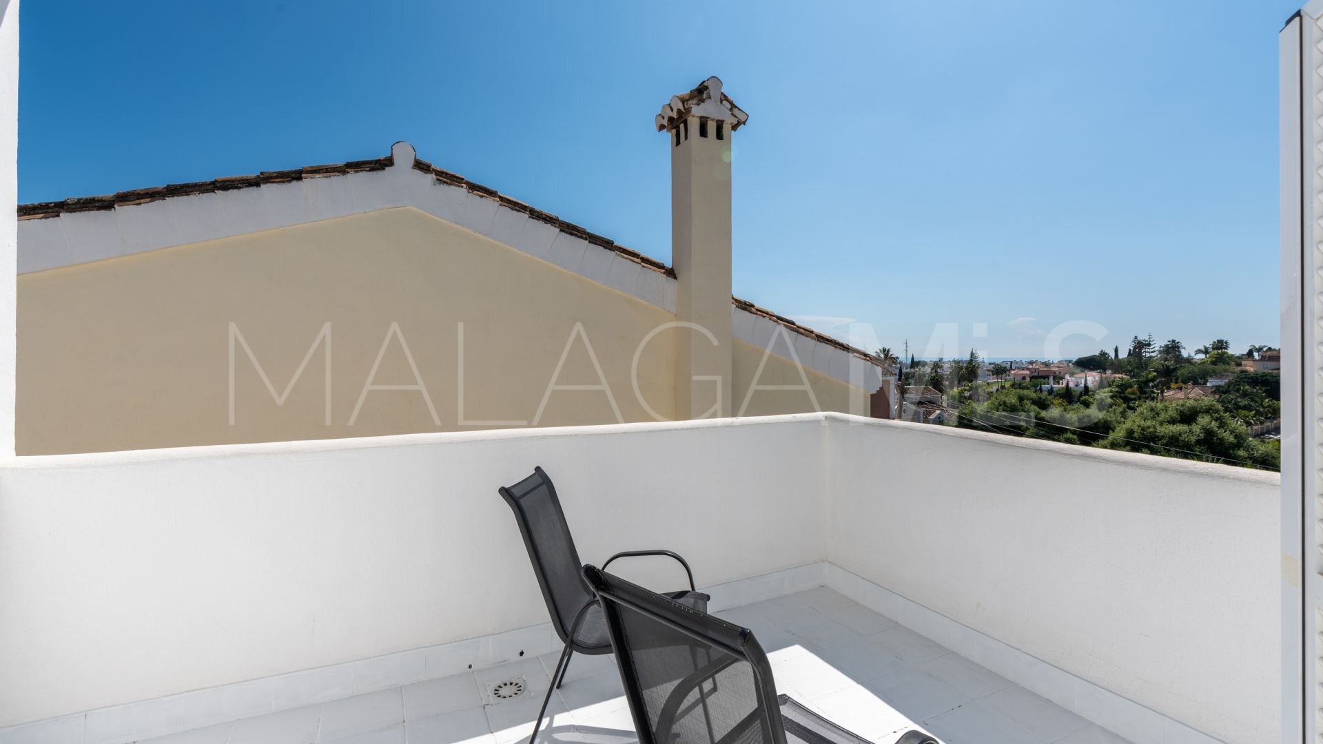 Hus i byn for sale in Bel Air