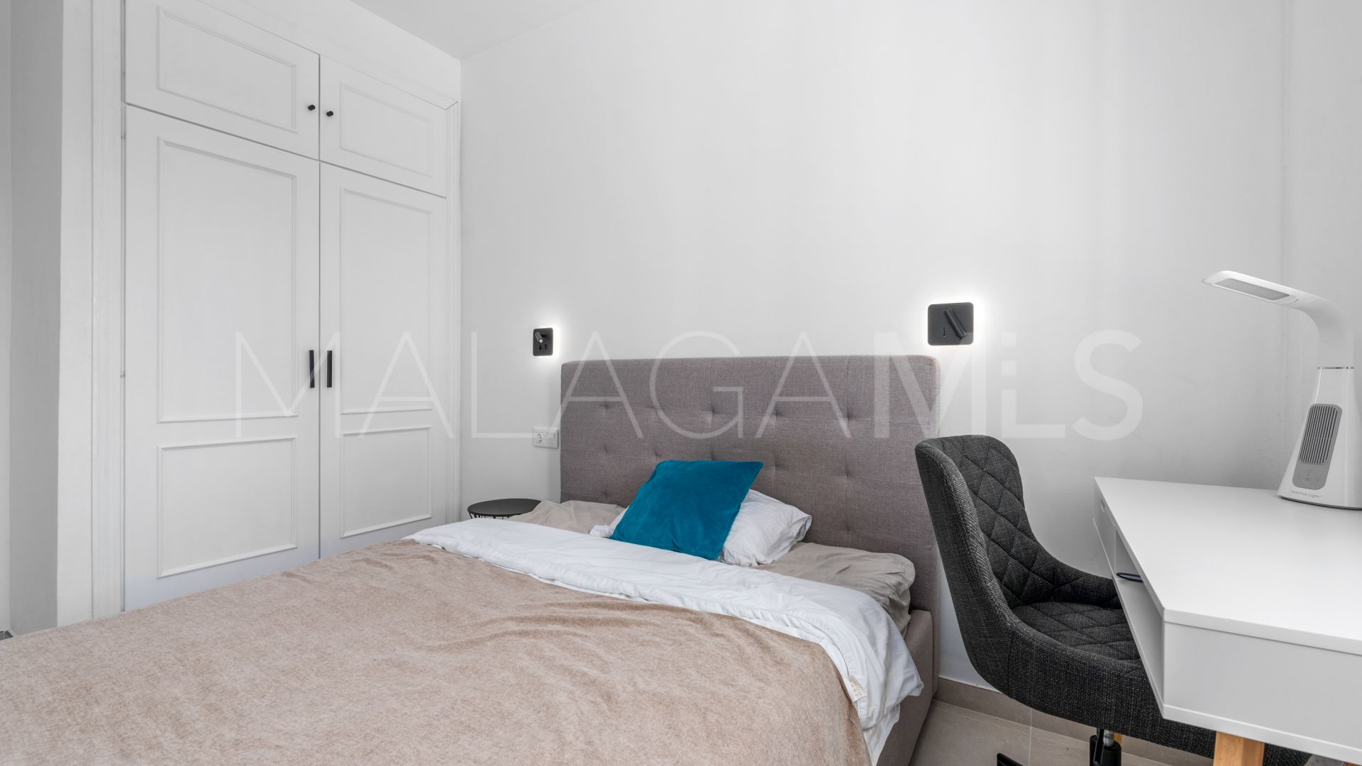 Hus i byn for sale in Bel Air