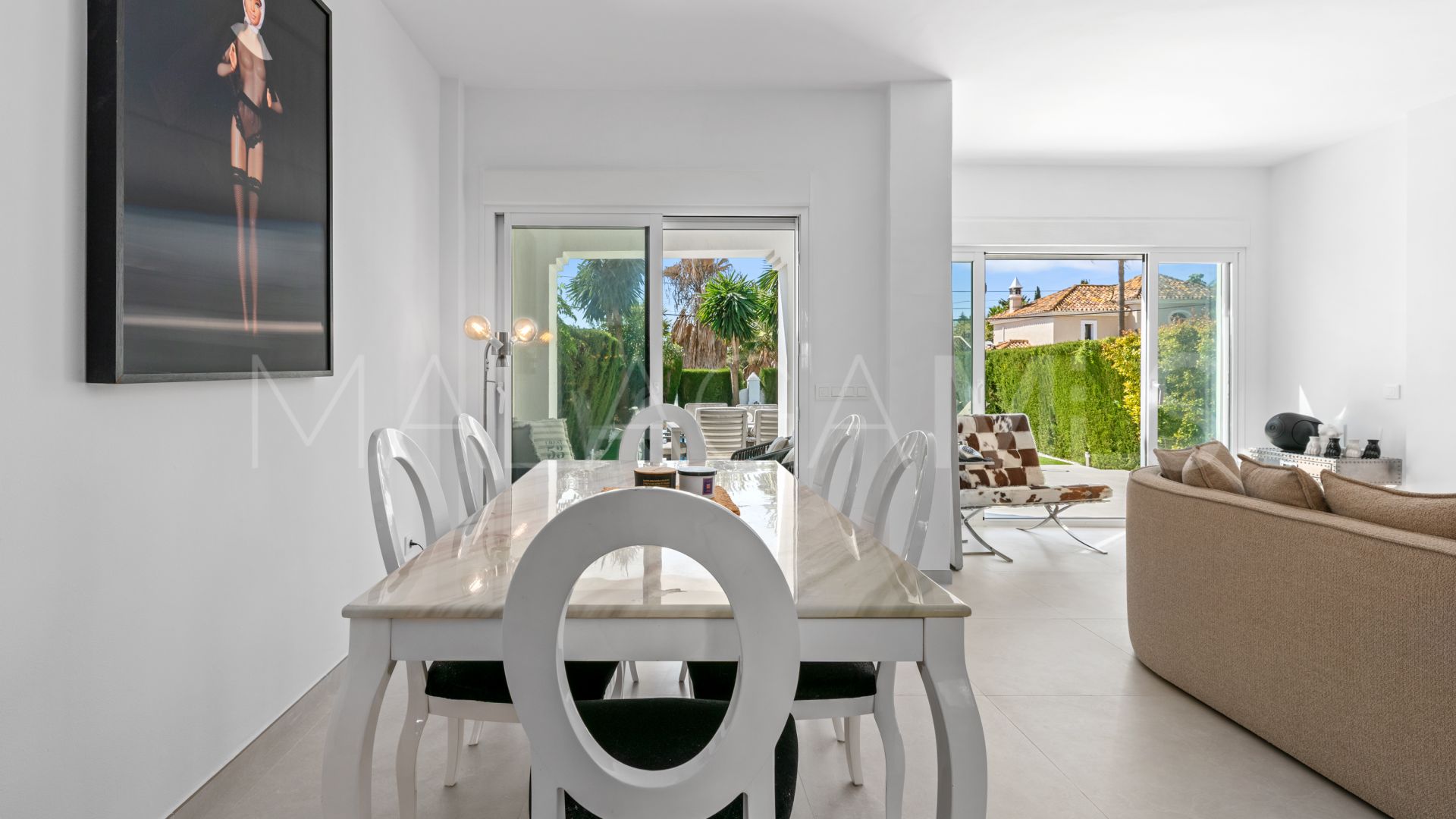 Hus i byn for sale in Bel Air