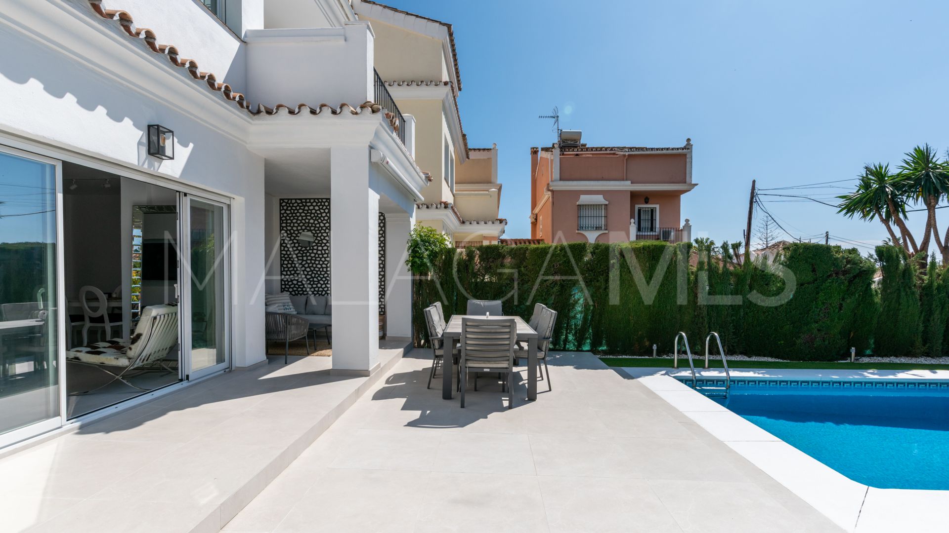 Hus i byn for sale in Bel Air