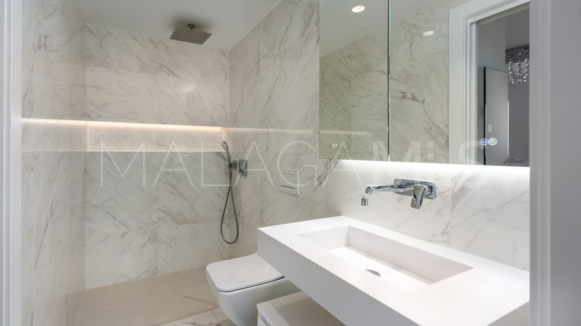 Adosado for sale de 3 bedrooms in Aloha Pueblo