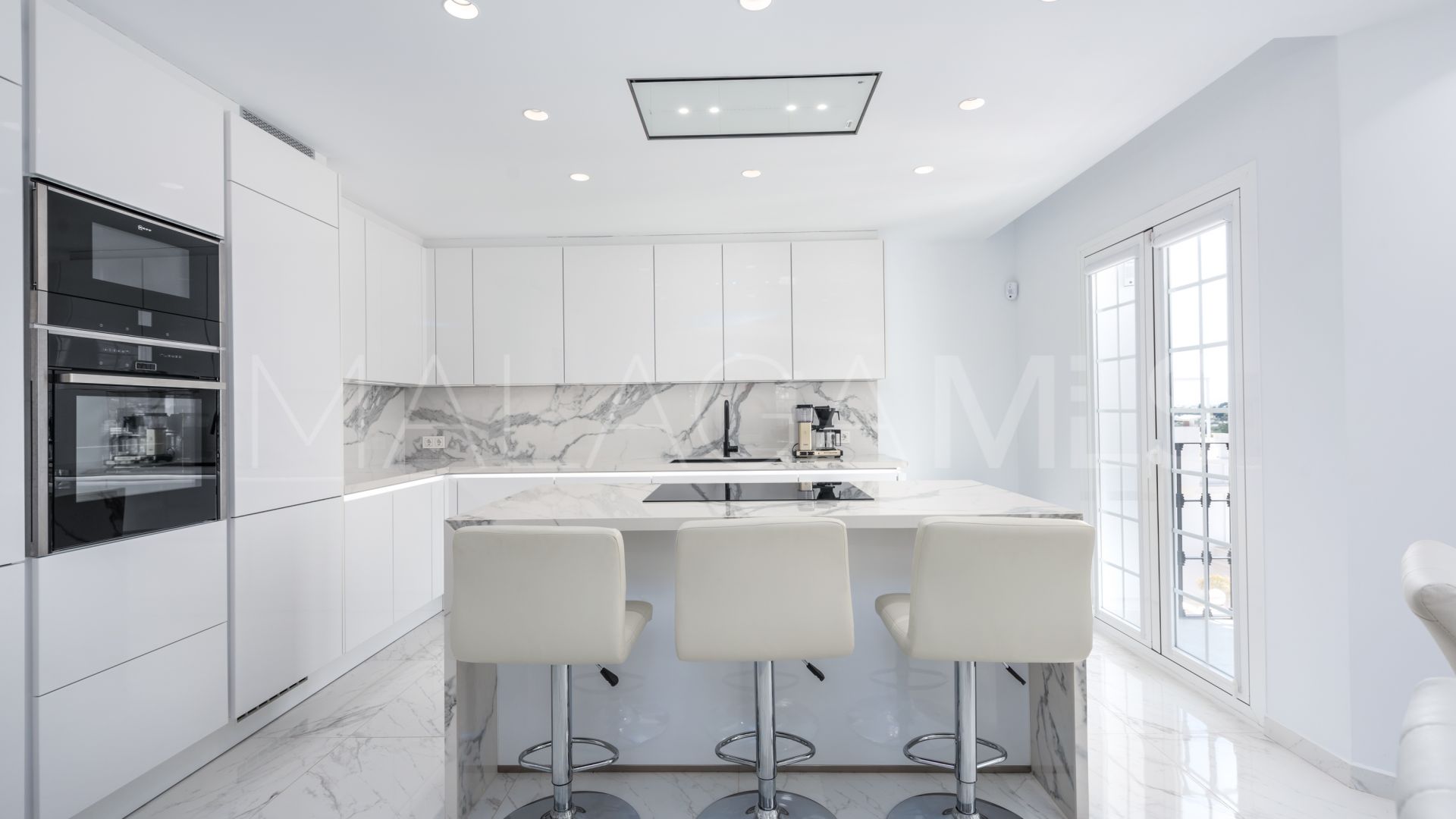 Adosado for sale de 3 bedrooms in Aloha Pueblo