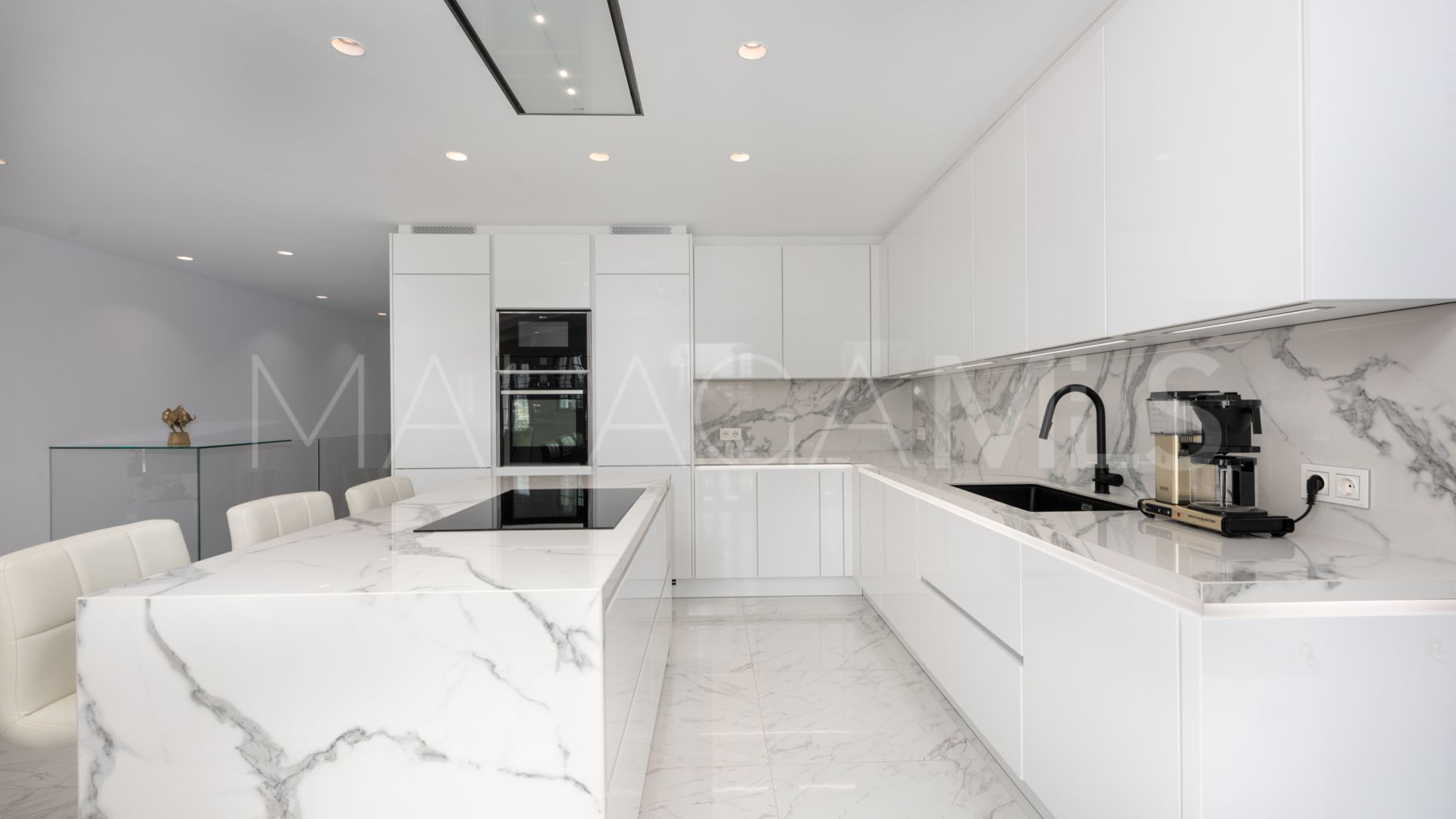 Adosado for sale de 3 bedrooms in Aloha Pueblo