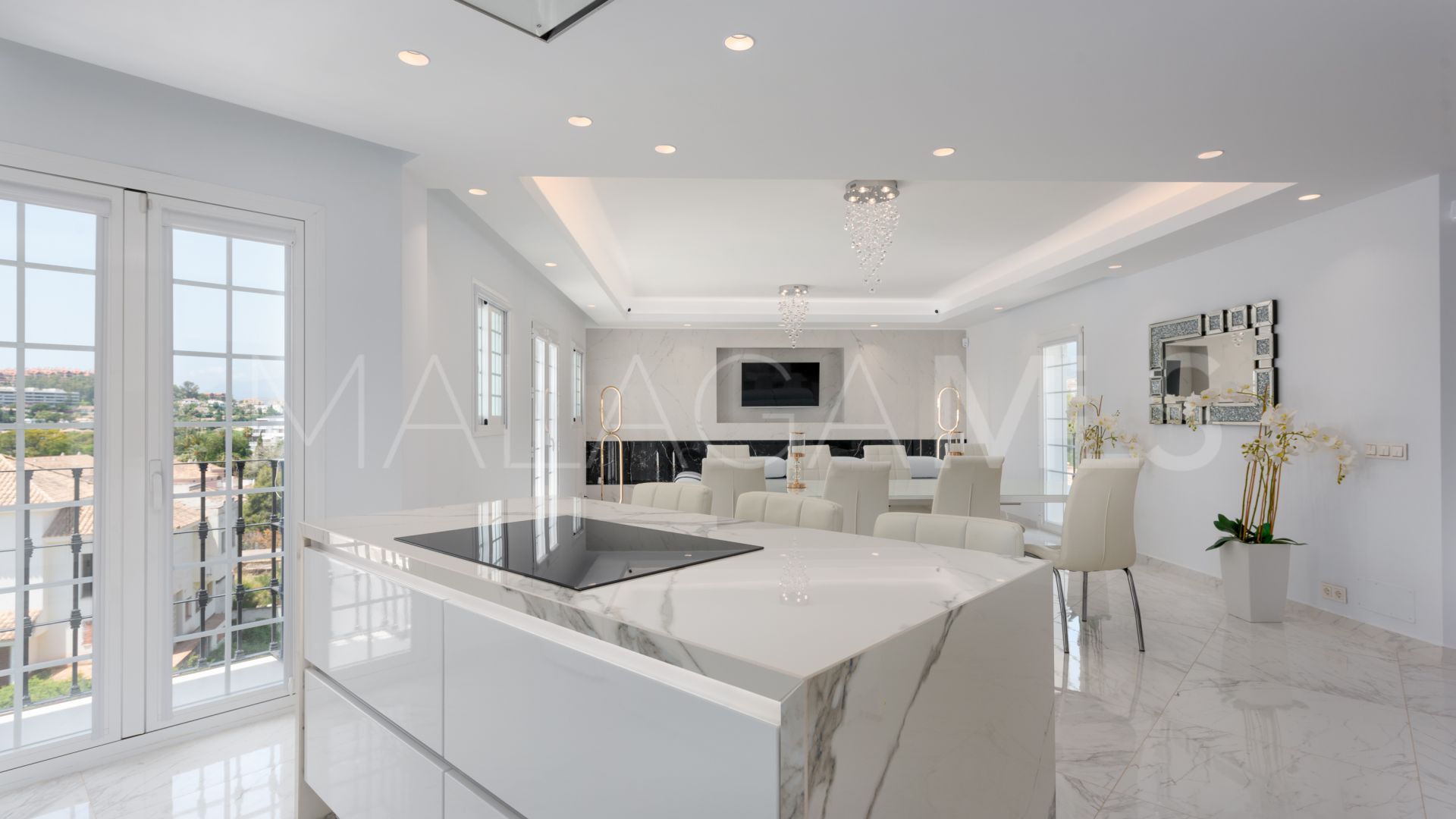 Adosado for sale de 3 bedrooms in Aloha Pueblo