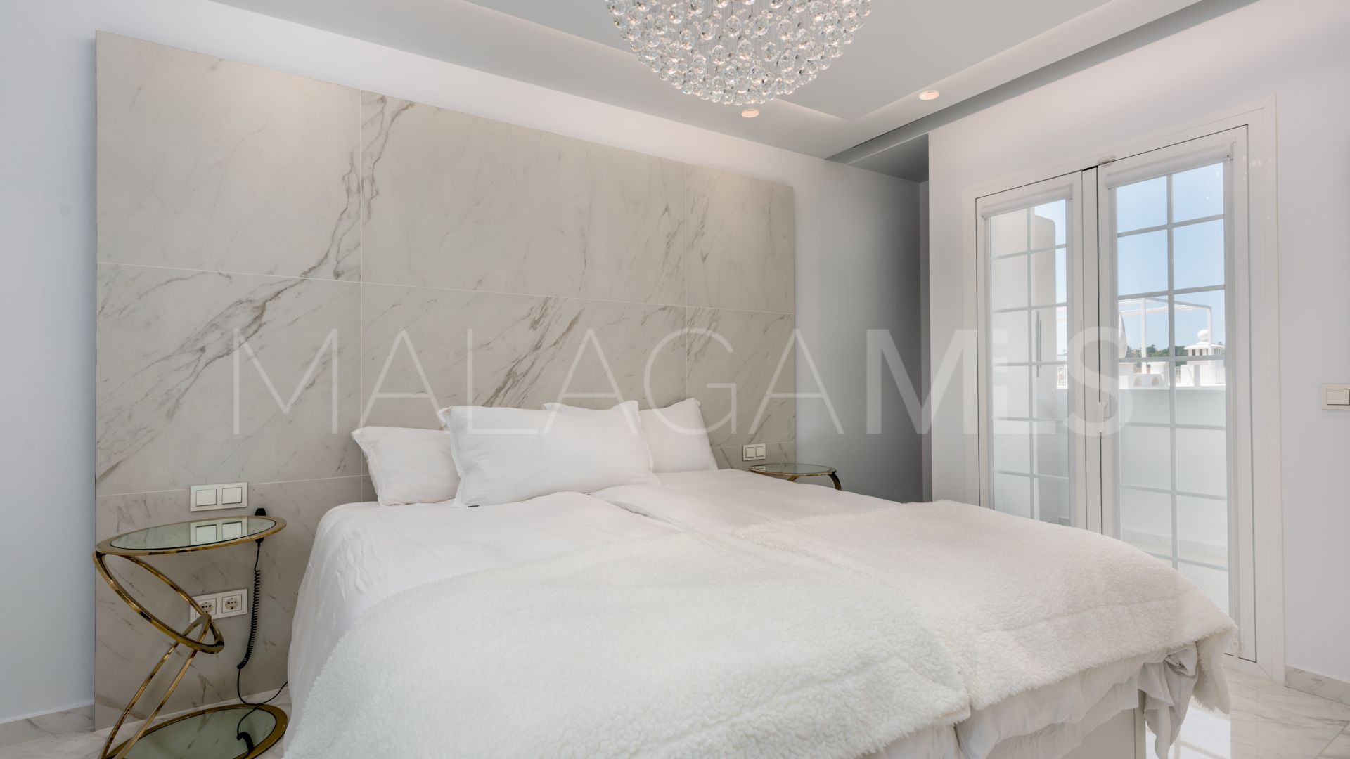 Adosado for sale de 3 bedrooms in Aloha Pueblo