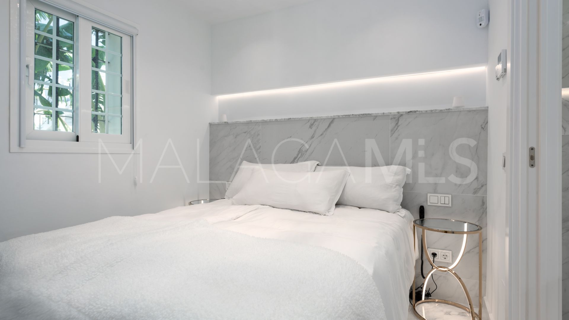 Adosado for sale de 3 bedrooms in Aloha Pueblo