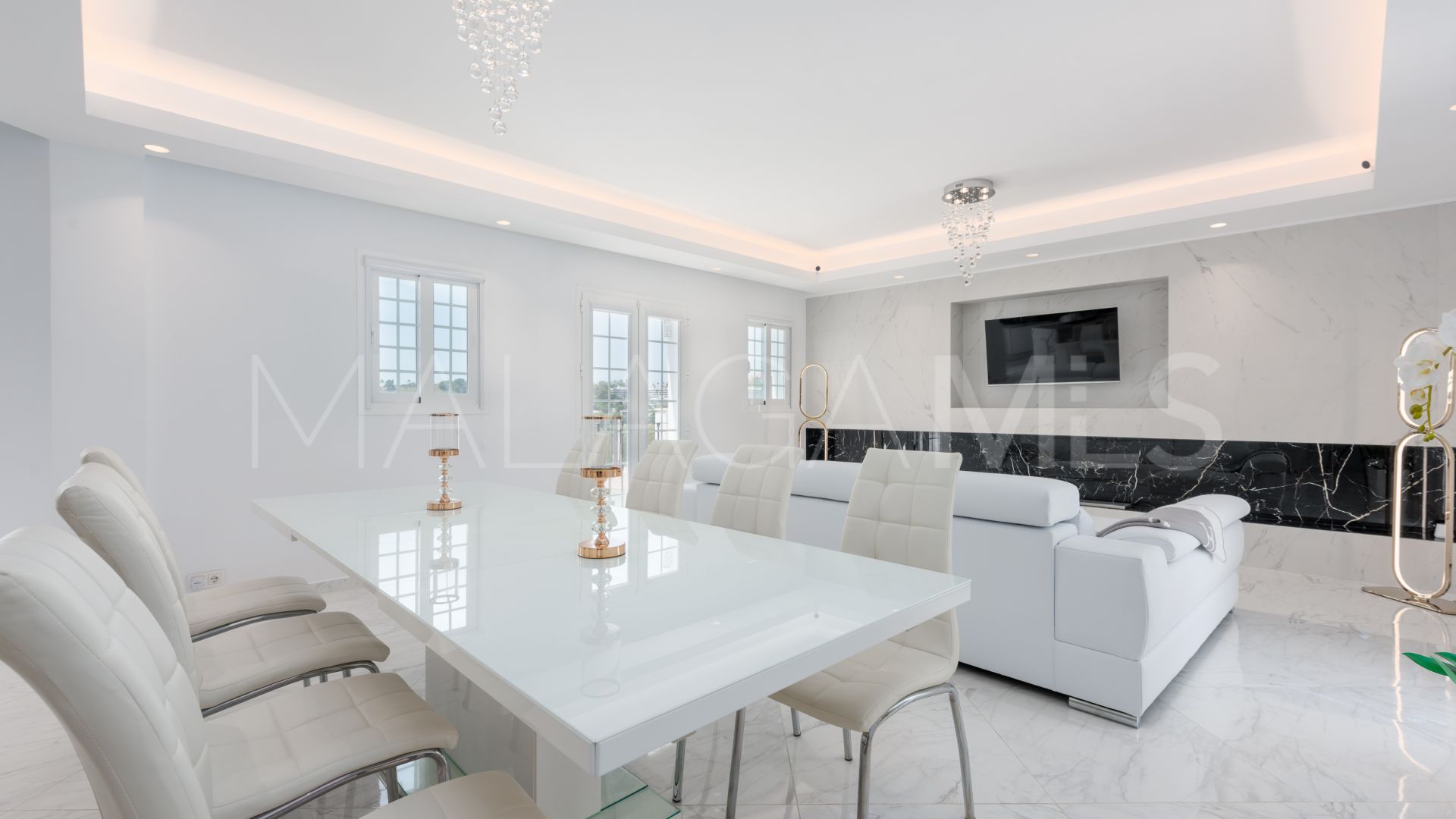 Adosado for sale de 3 bedrooms in Aloha Pueblo