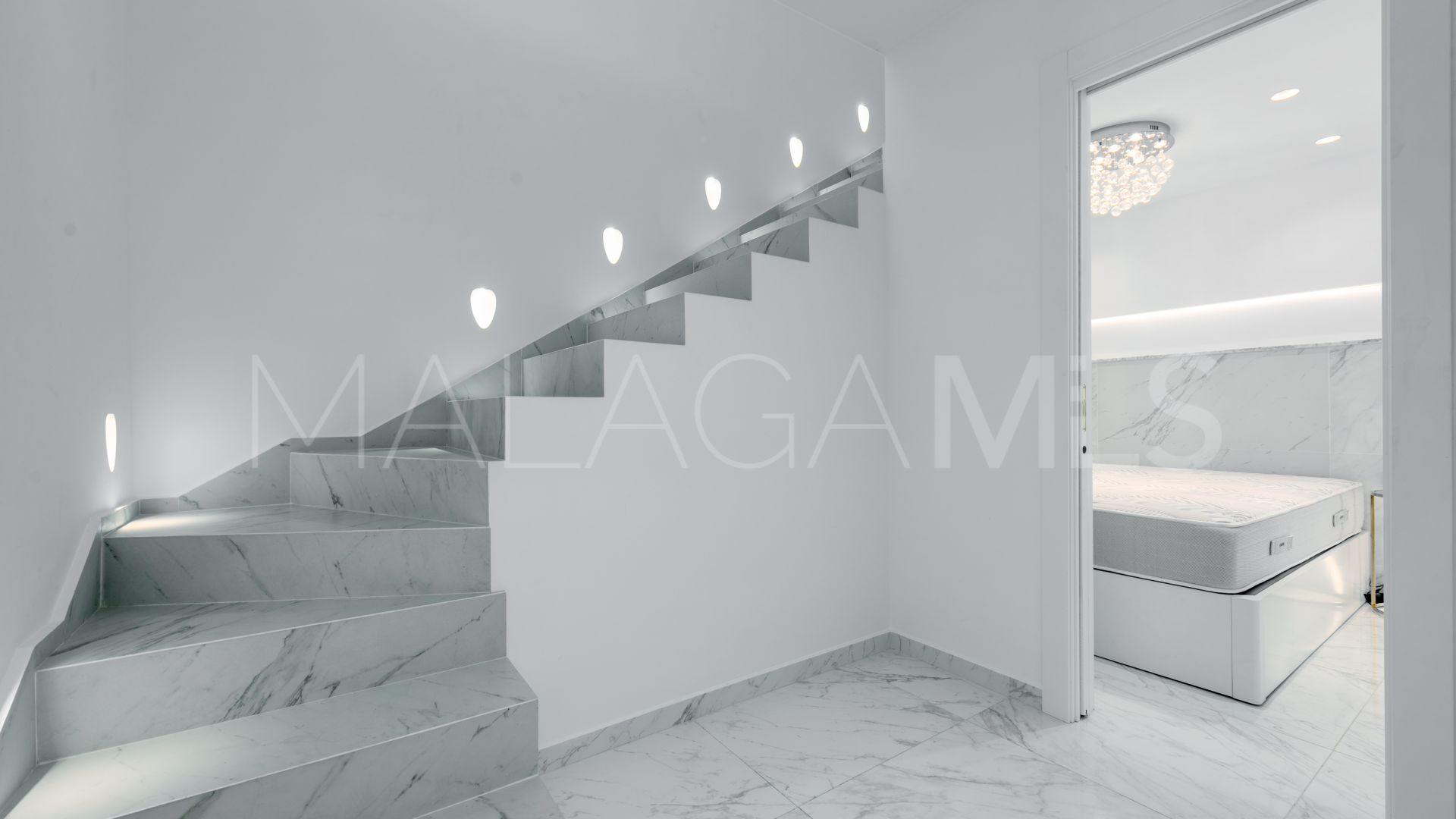 Adosado for sale de 3 bedrooms in Aloha Pueblo