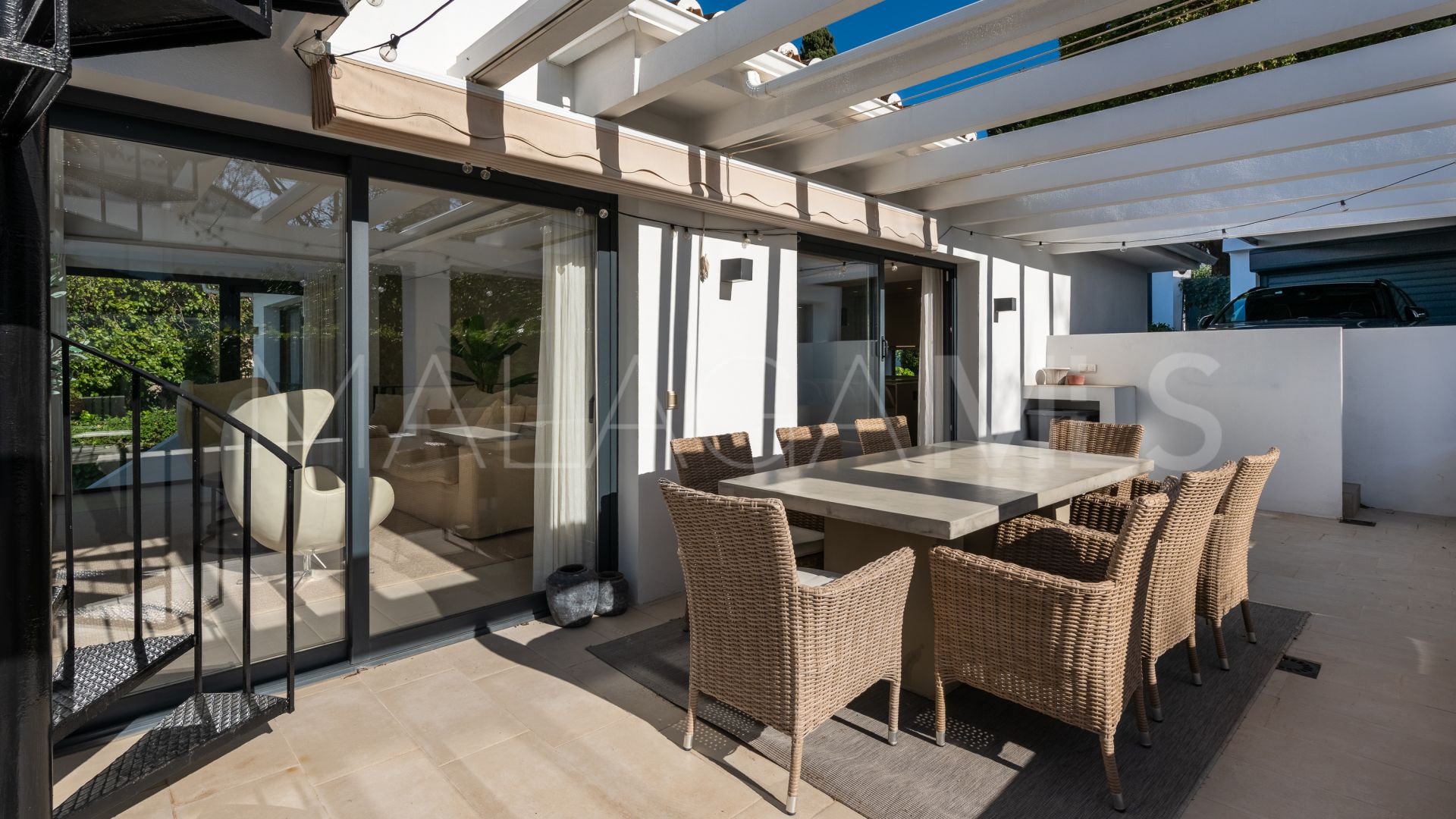 Villa for sale in Nueva Andalucia