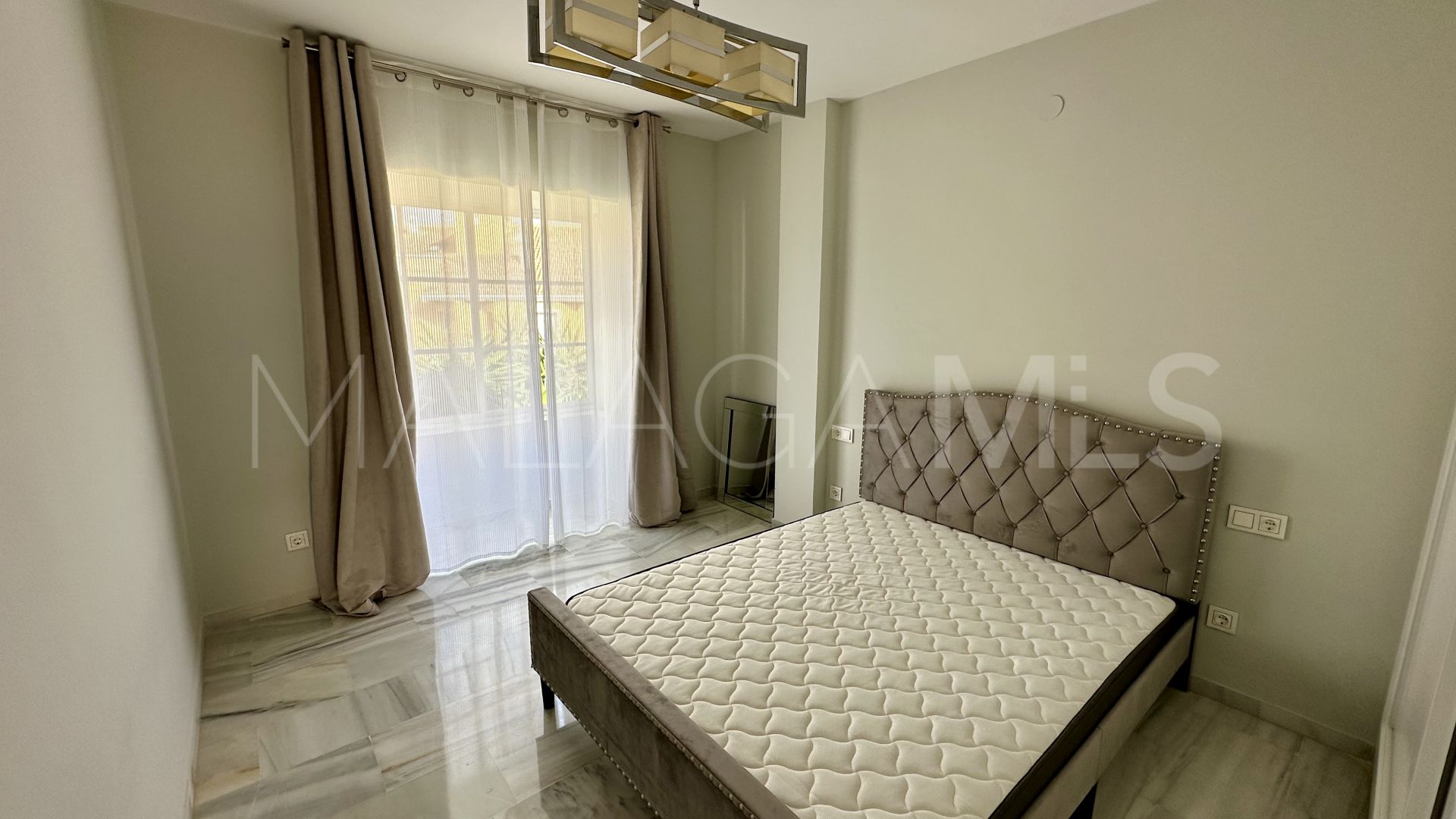 Buy Ático in Bel Air