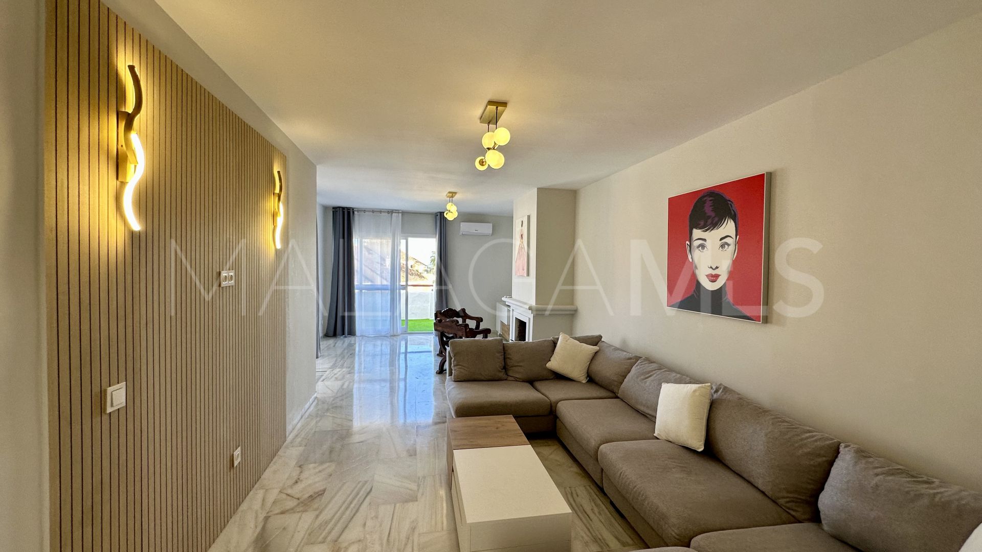 Buy Ático in Bel Air