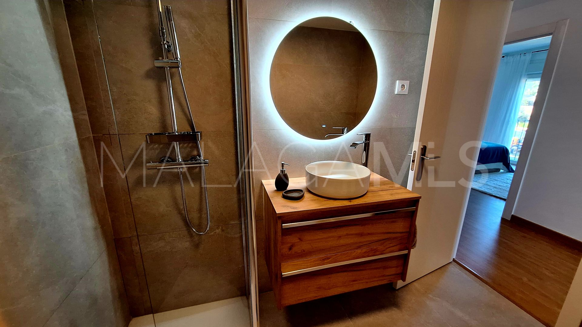 Zweistöckiges penthouse for sale in Estepona Westen