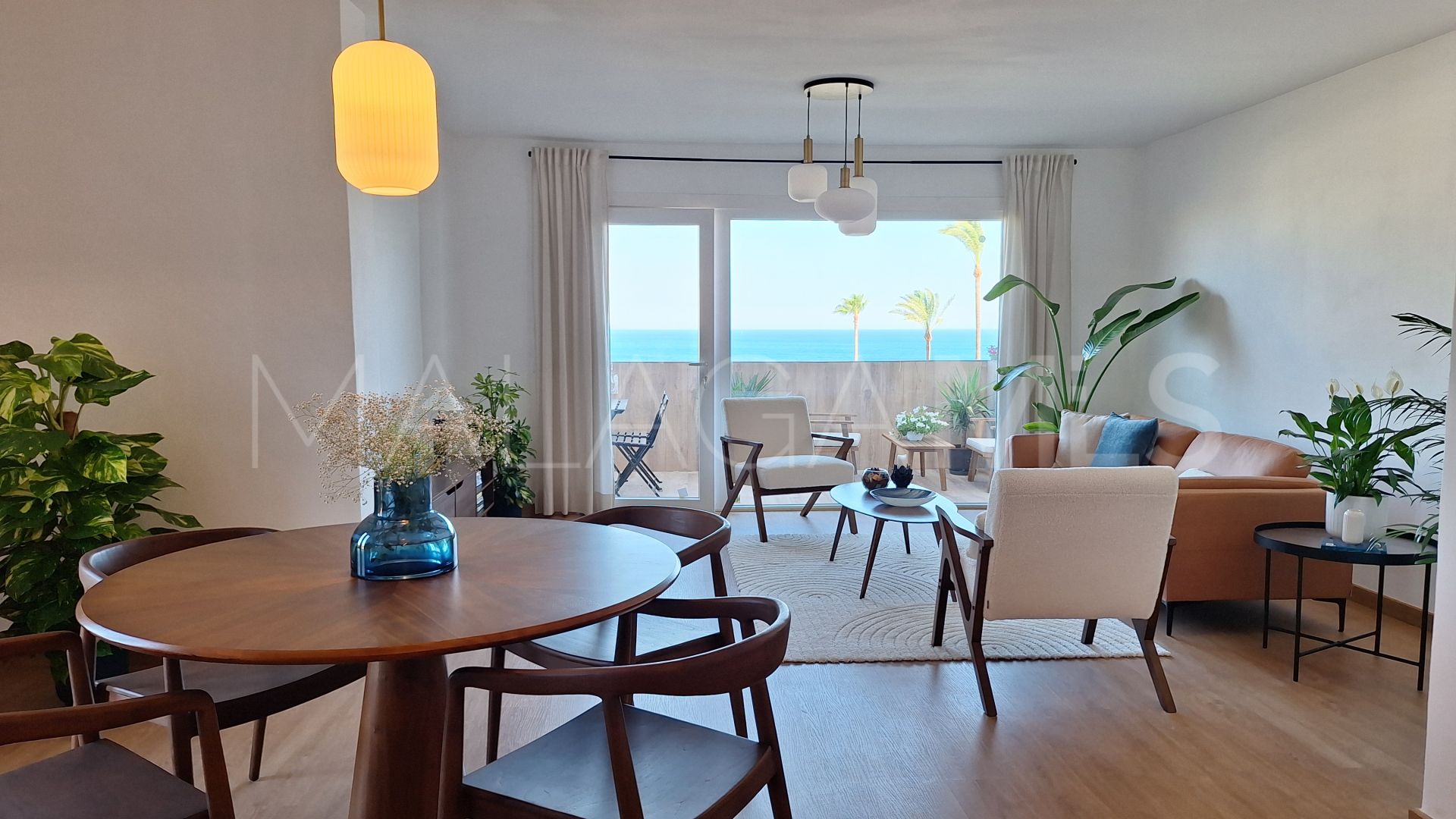Zweistöckiges penthouse for sale in Estepona Westen