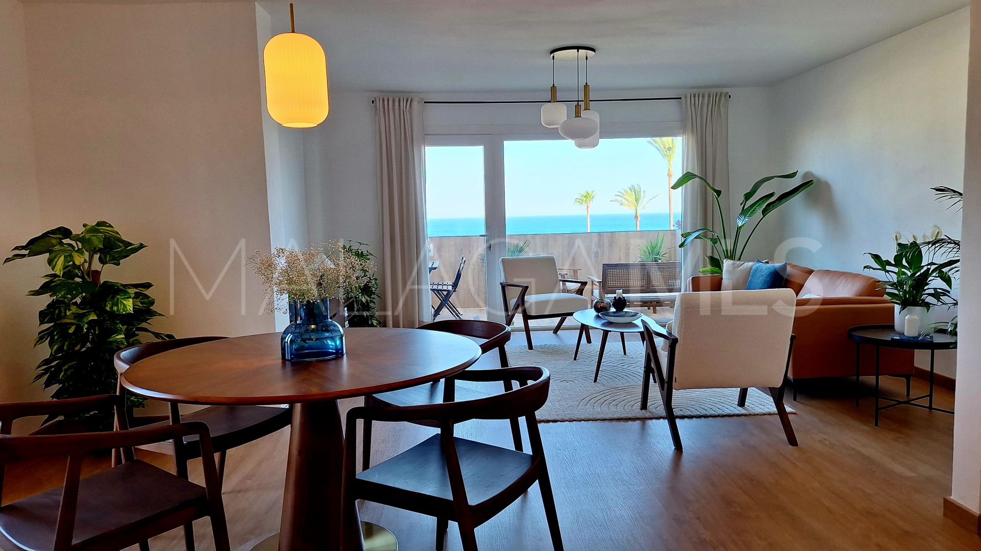 Zweistöckiges penthouse for sale in Estepona Westen