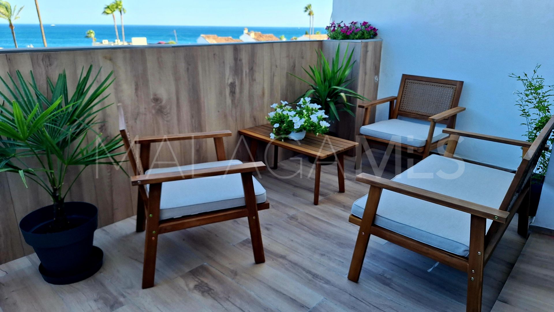 Zweistöckiges penthouse for sale in Estepona Westen