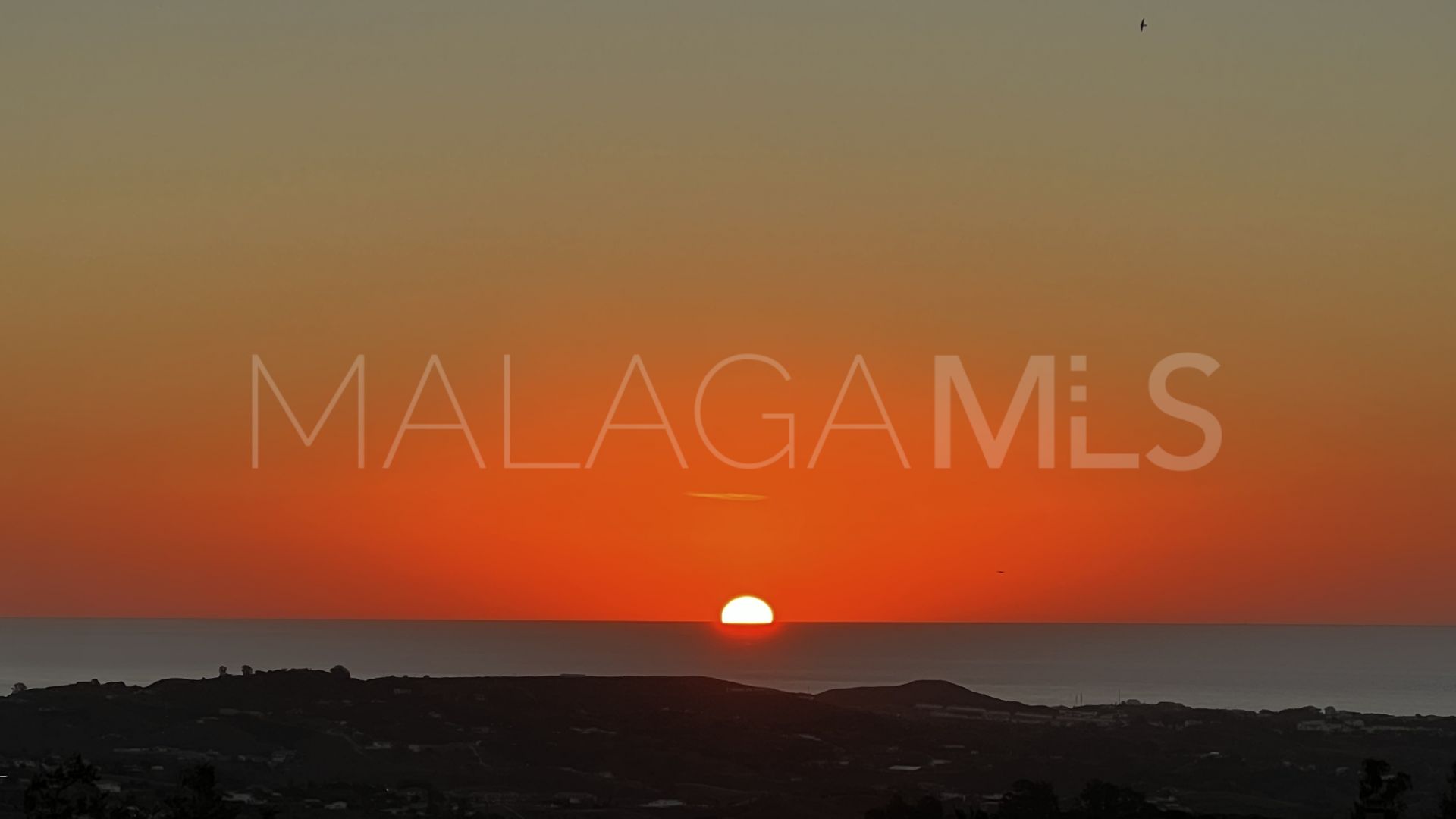 Buy apartamento planta baja in El Soto de Marbella with 2 bedrooms