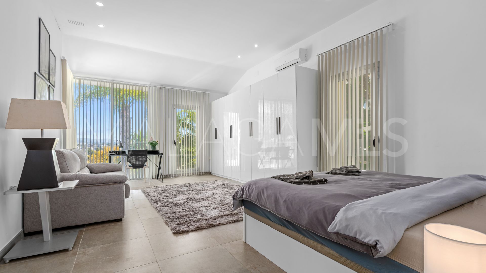 Villa for sale in La Quinta Golf