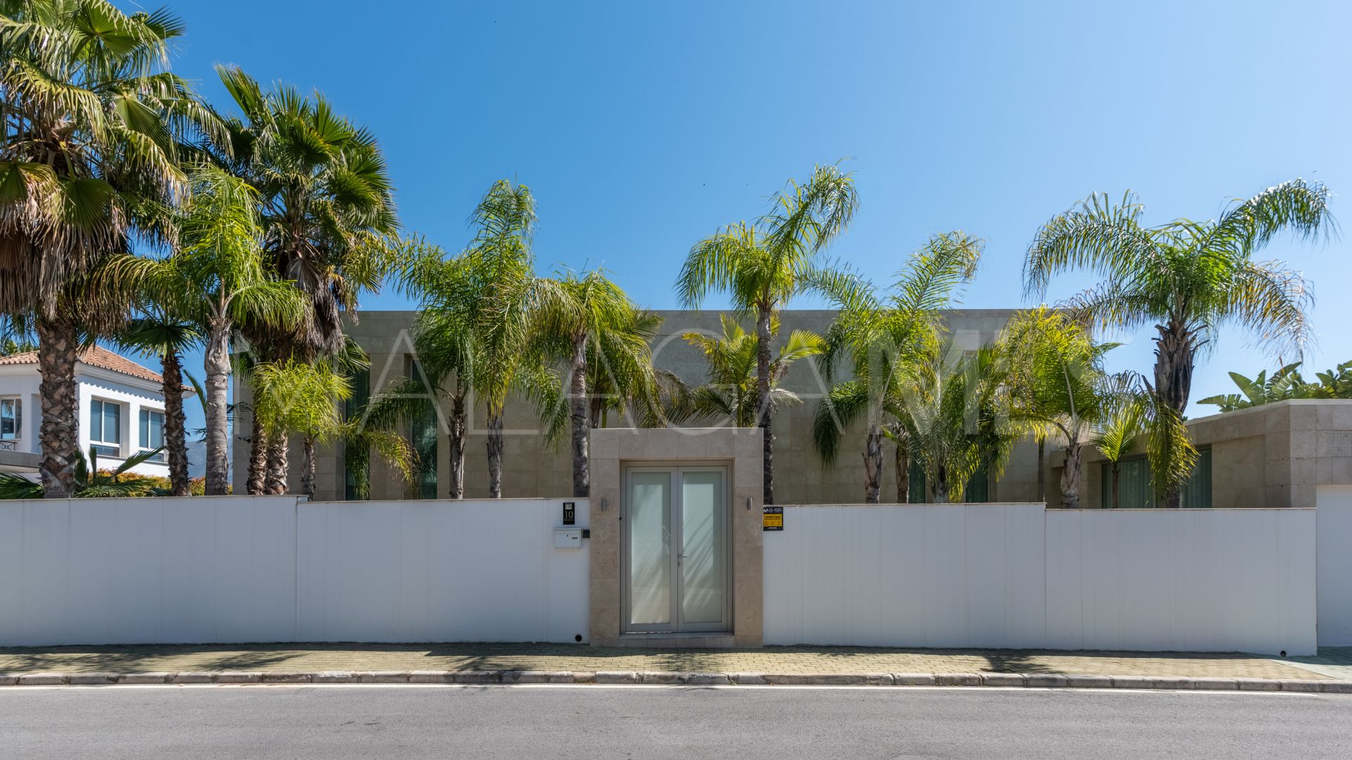 Villa for sale in La Quinta Golf