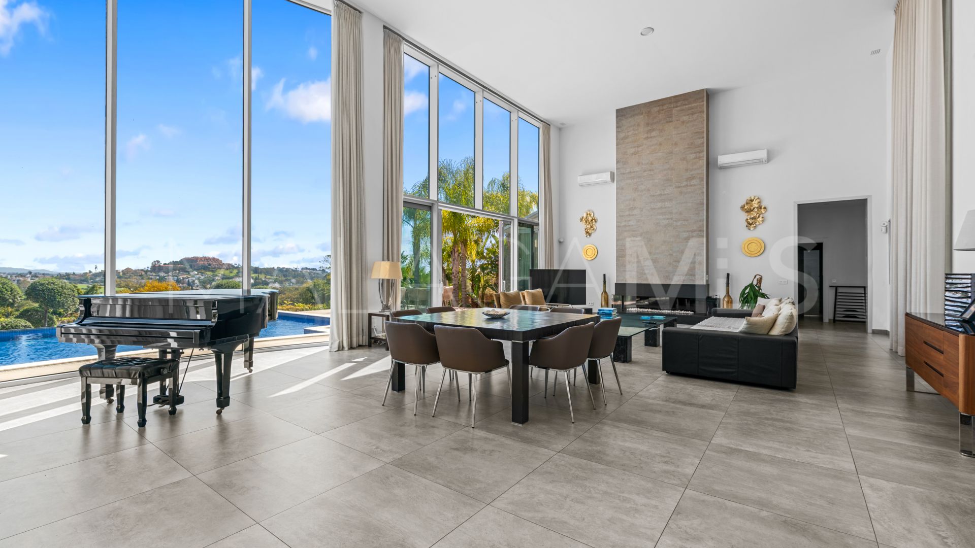 Villa for sale in La Quinta Golf