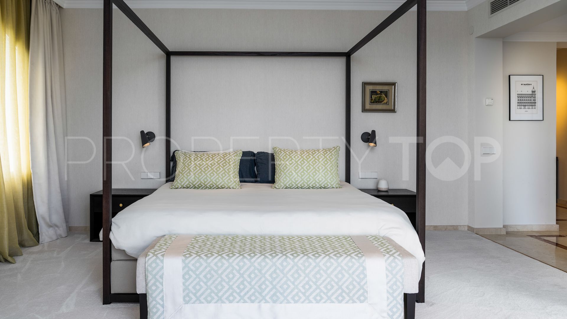 4 bedrooms triplex for sale in La Heredia