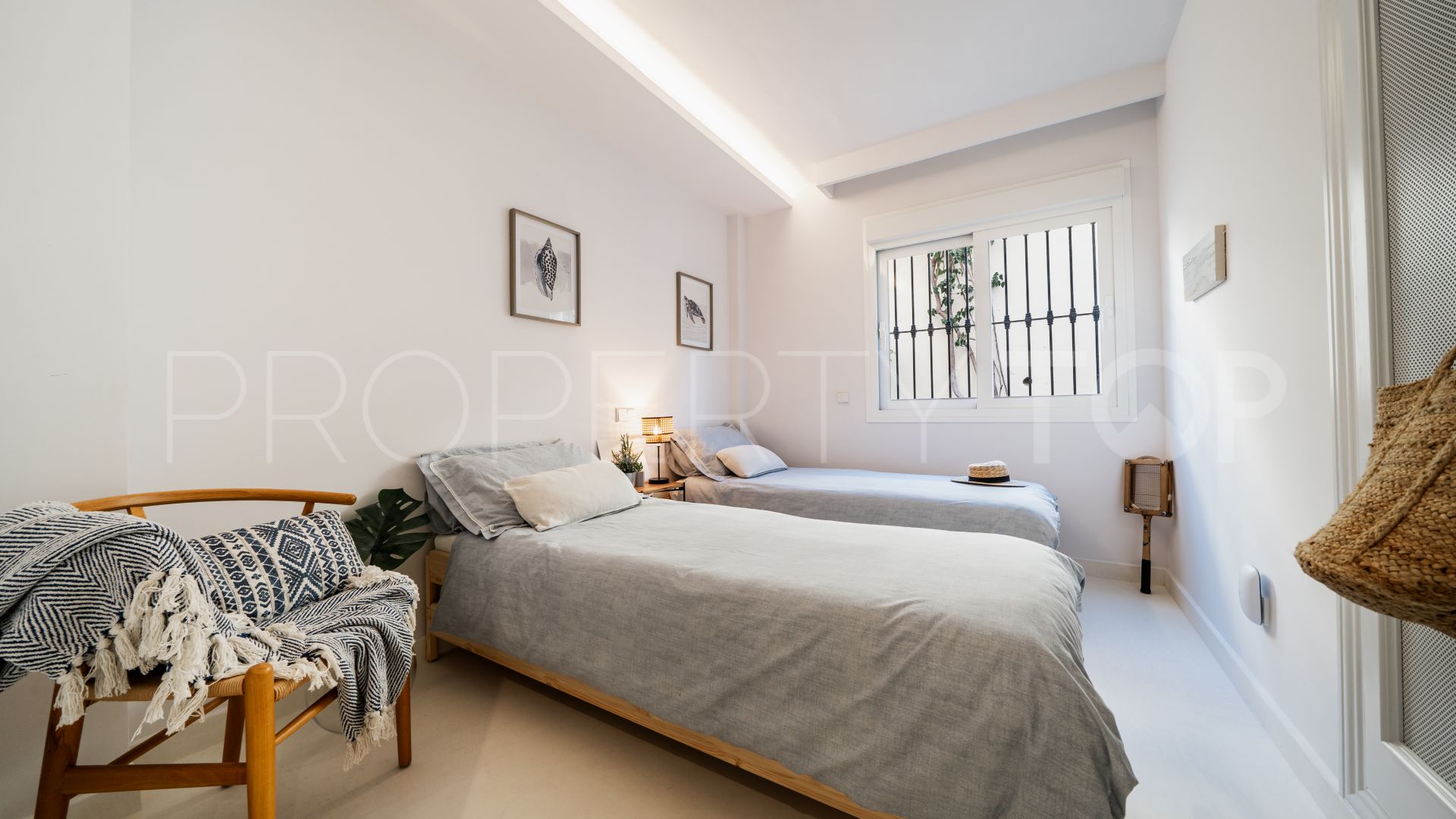 Comprar apartamento planta baja de 2 dormitorios en La Quinta