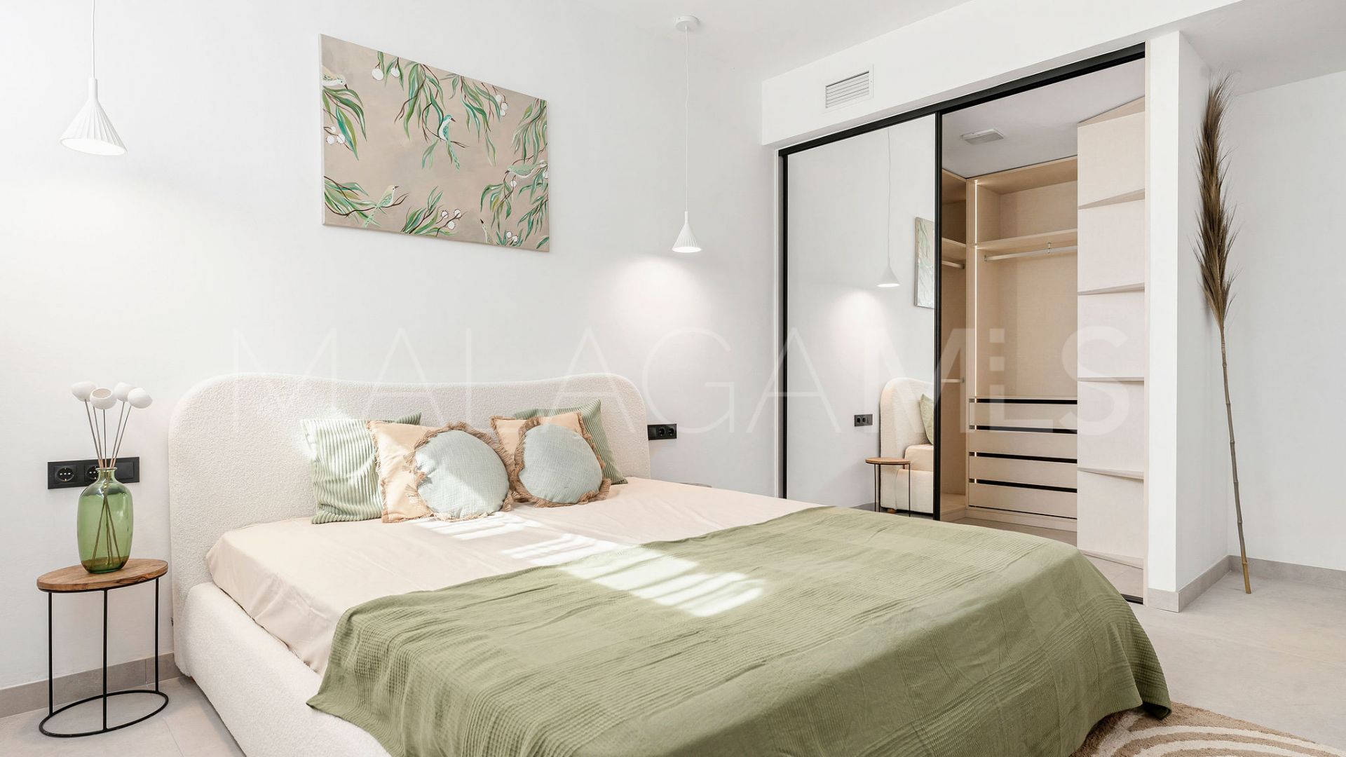 Markplanslägenhet for sale in Andalucia Alta