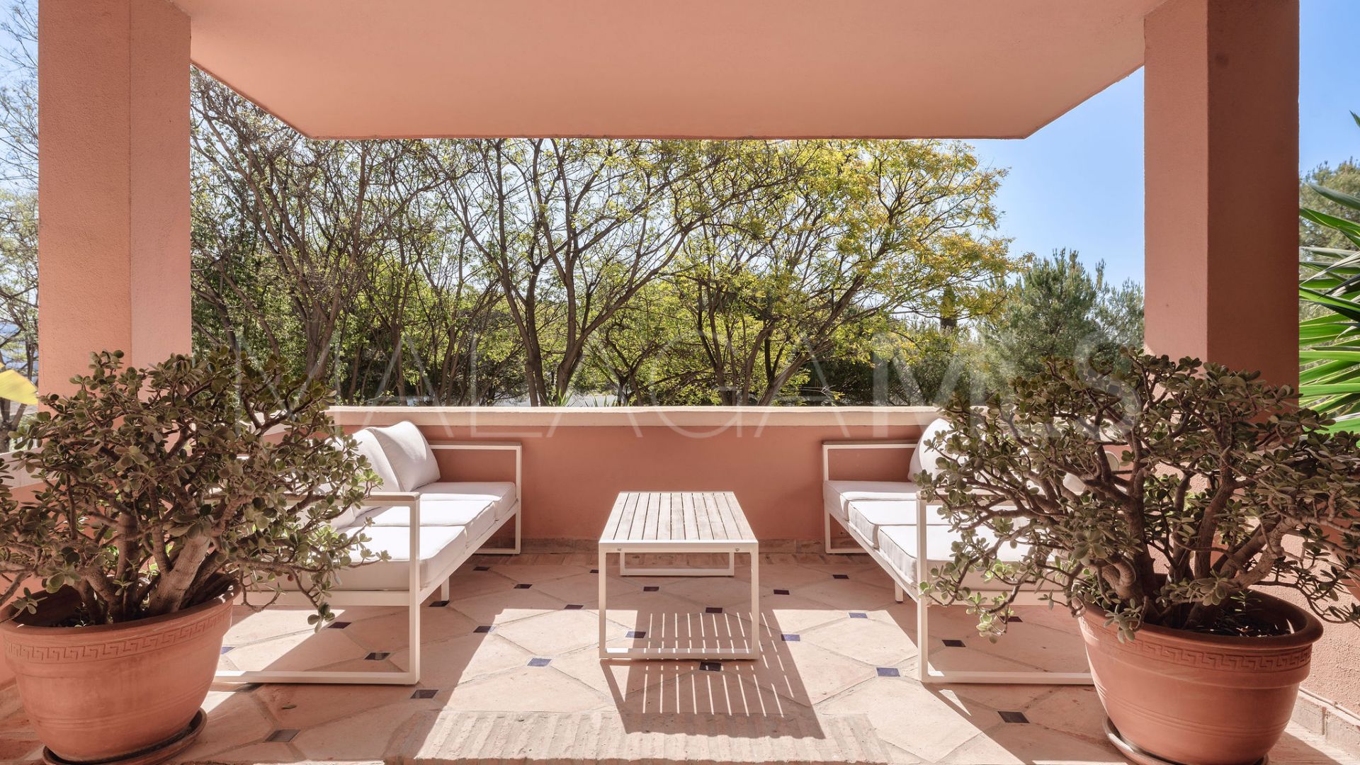 Markplanslägenhet for sale in Andalucia Alta