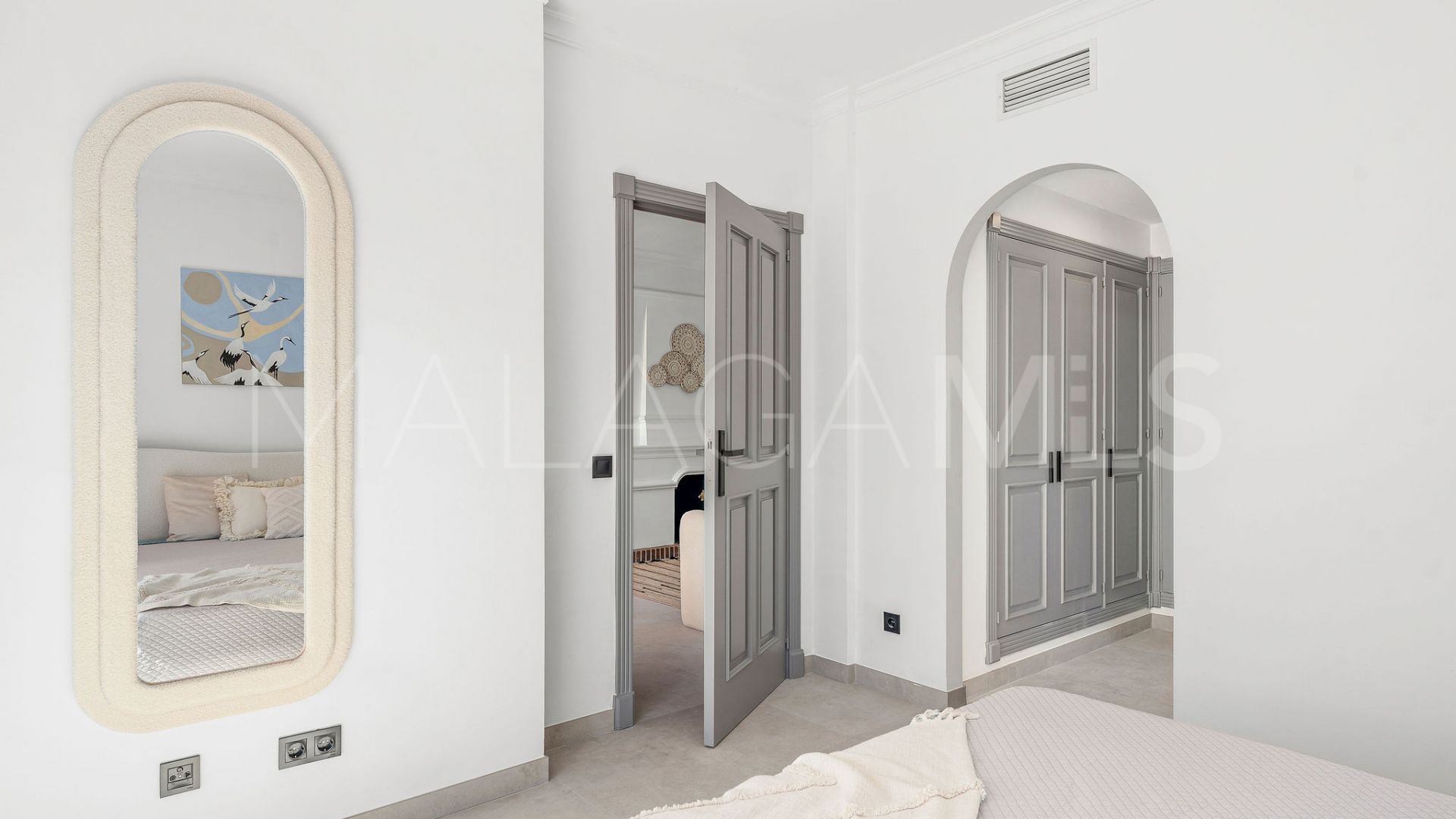 Markplanslägenhet for sale in Andalucia Alta