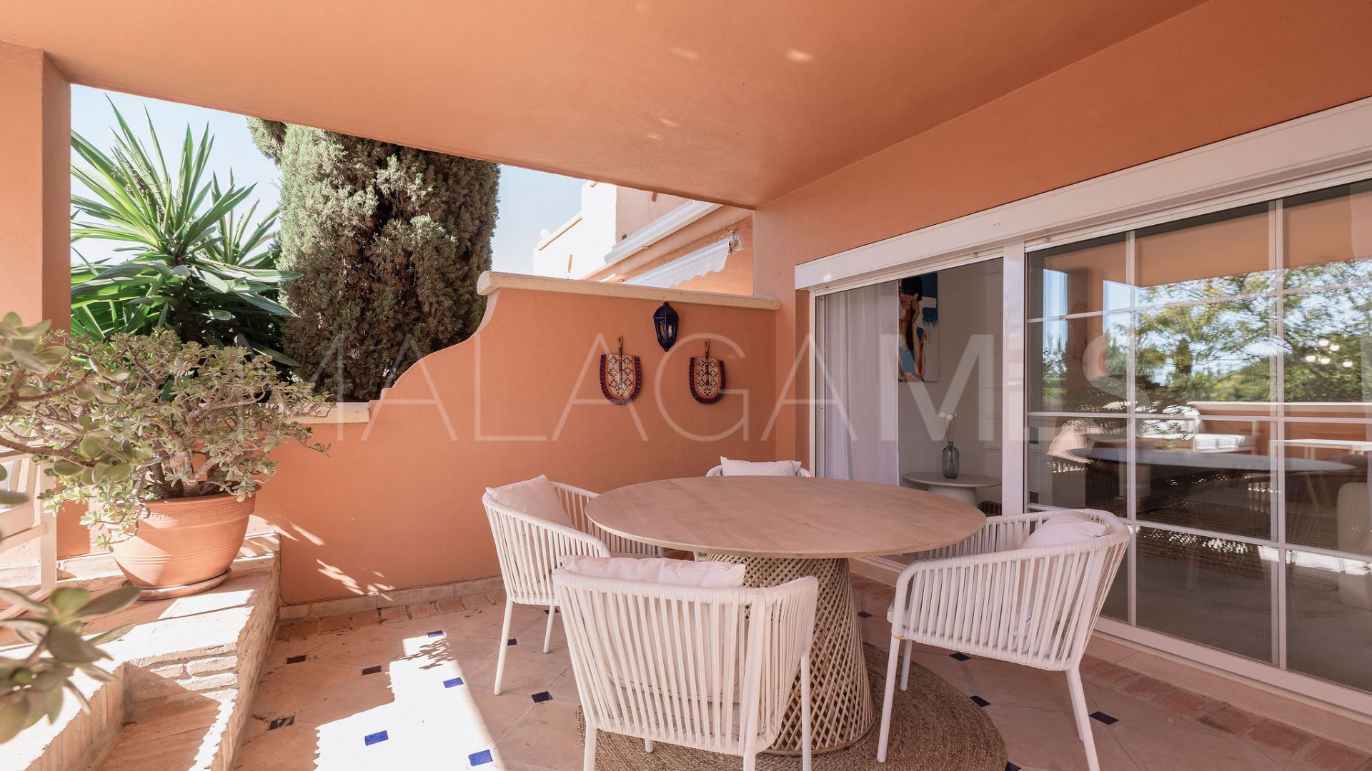 Markplanslägenhet for sale in Andalucia Alta