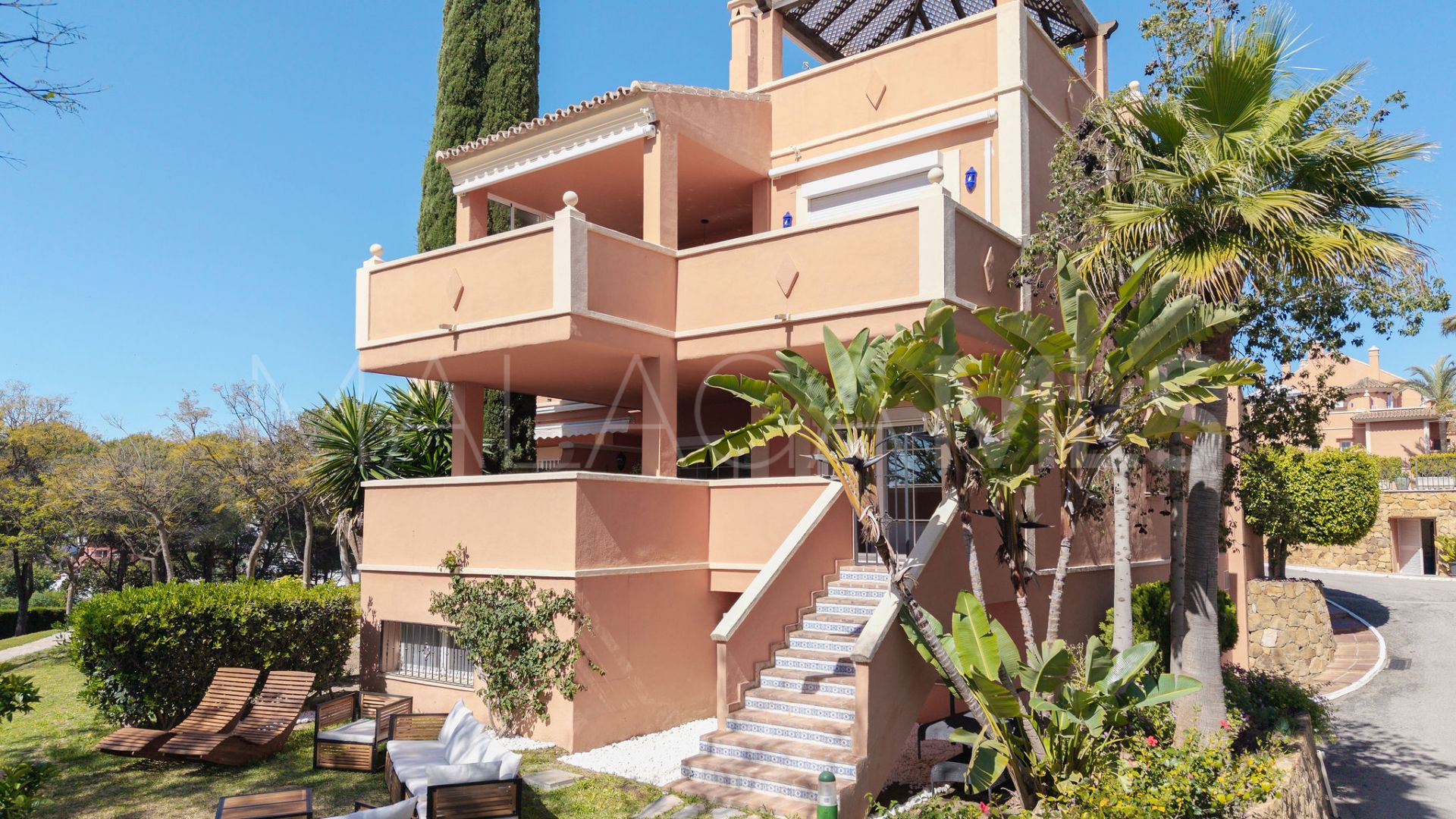 Markplanslägenhet for sale in Andalucia Alta