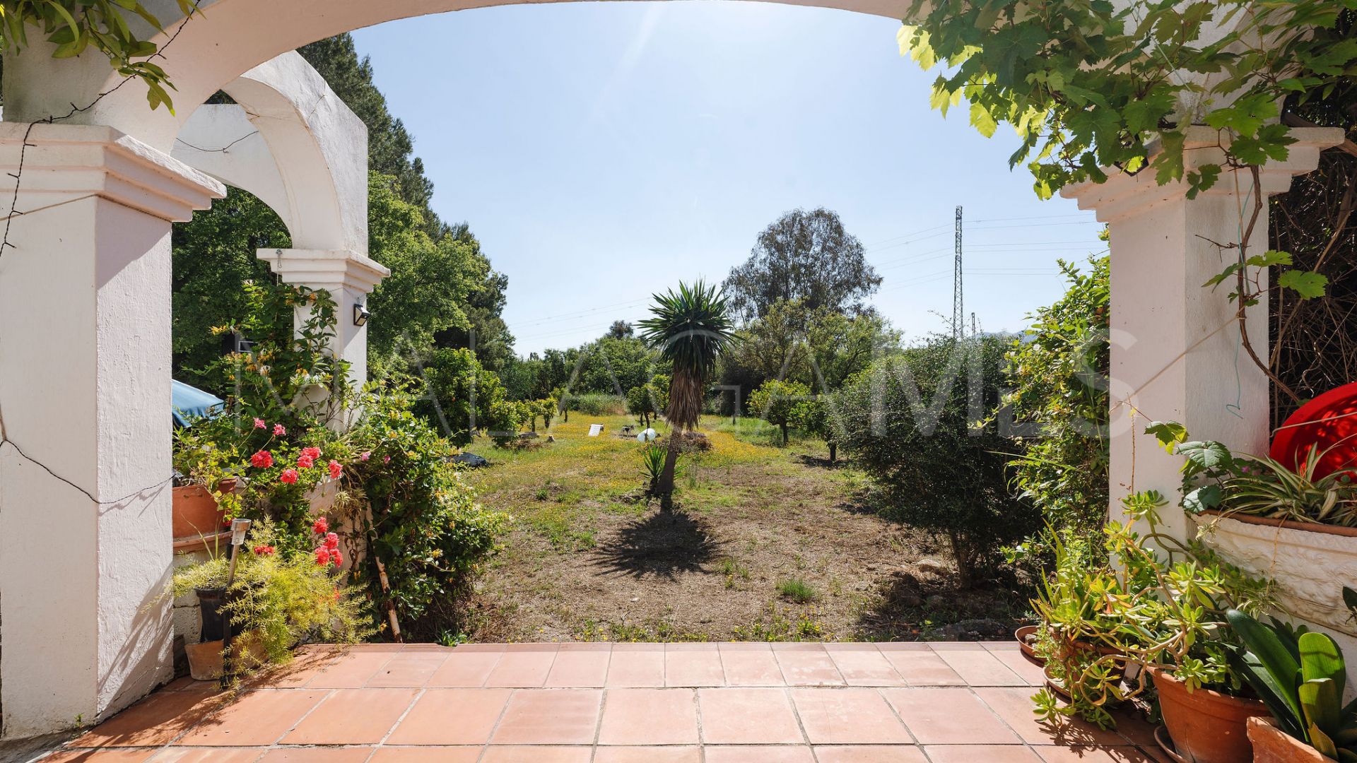 Landhaus for sale in Alhaurin el Grande