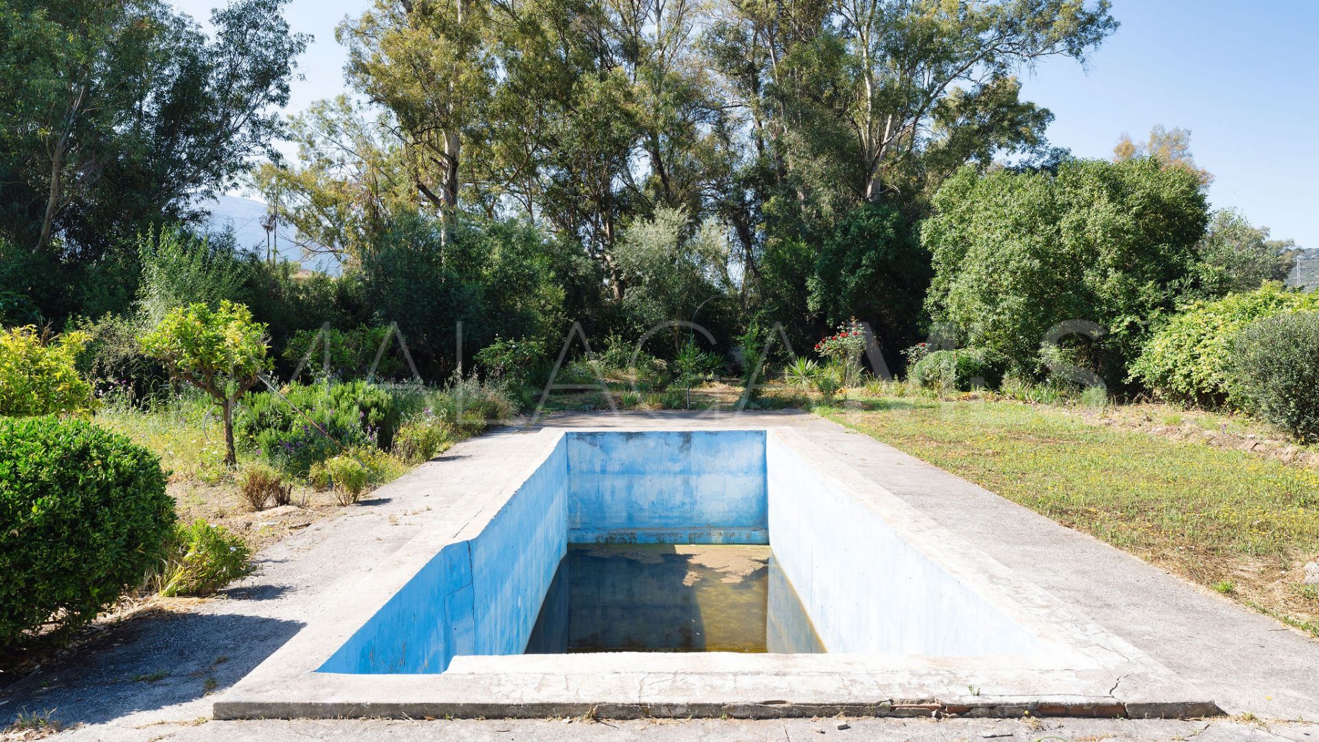 Landhaus for sale in Alhaurin el Grande