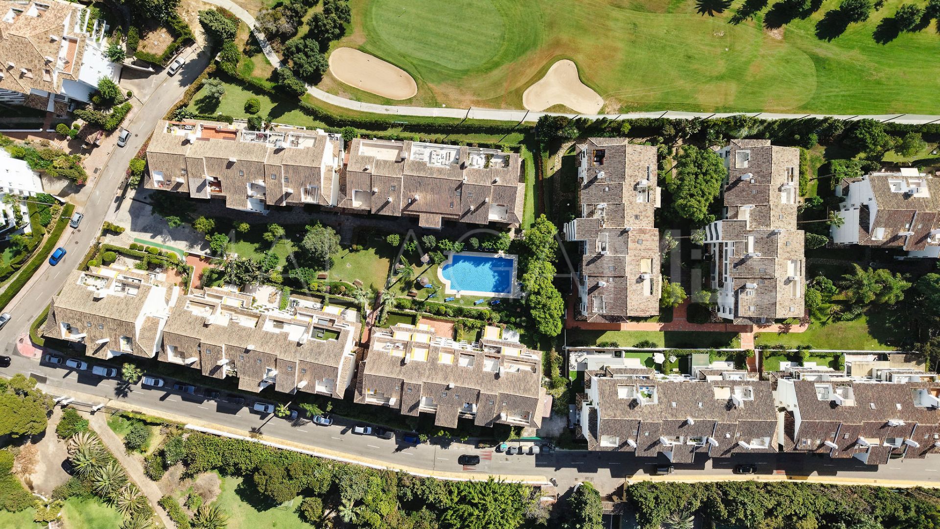 Markplanslägenhet for sale in Guadalmina Baja