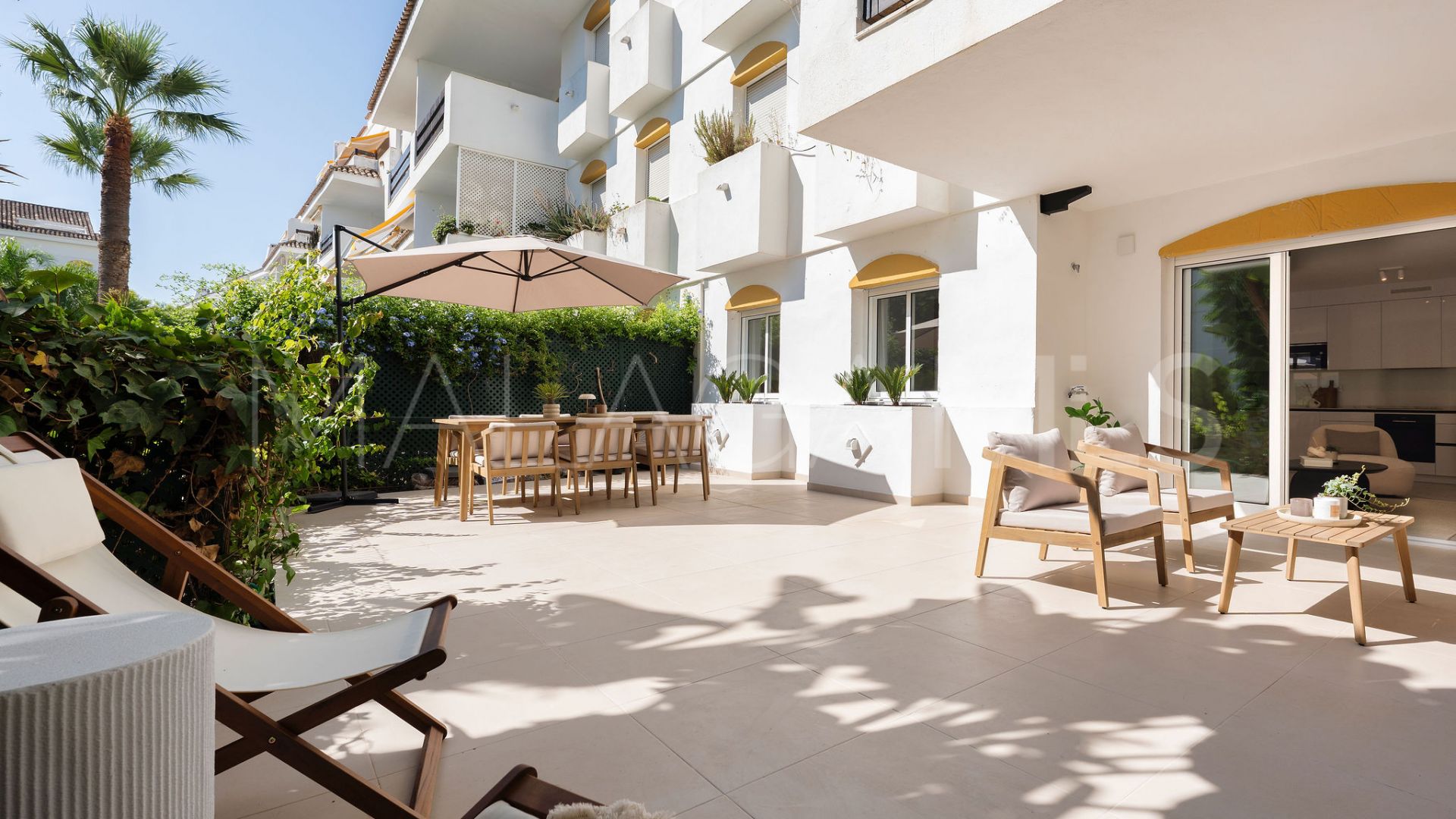 Markplanslägenhet for sale in Guadalmina Baja