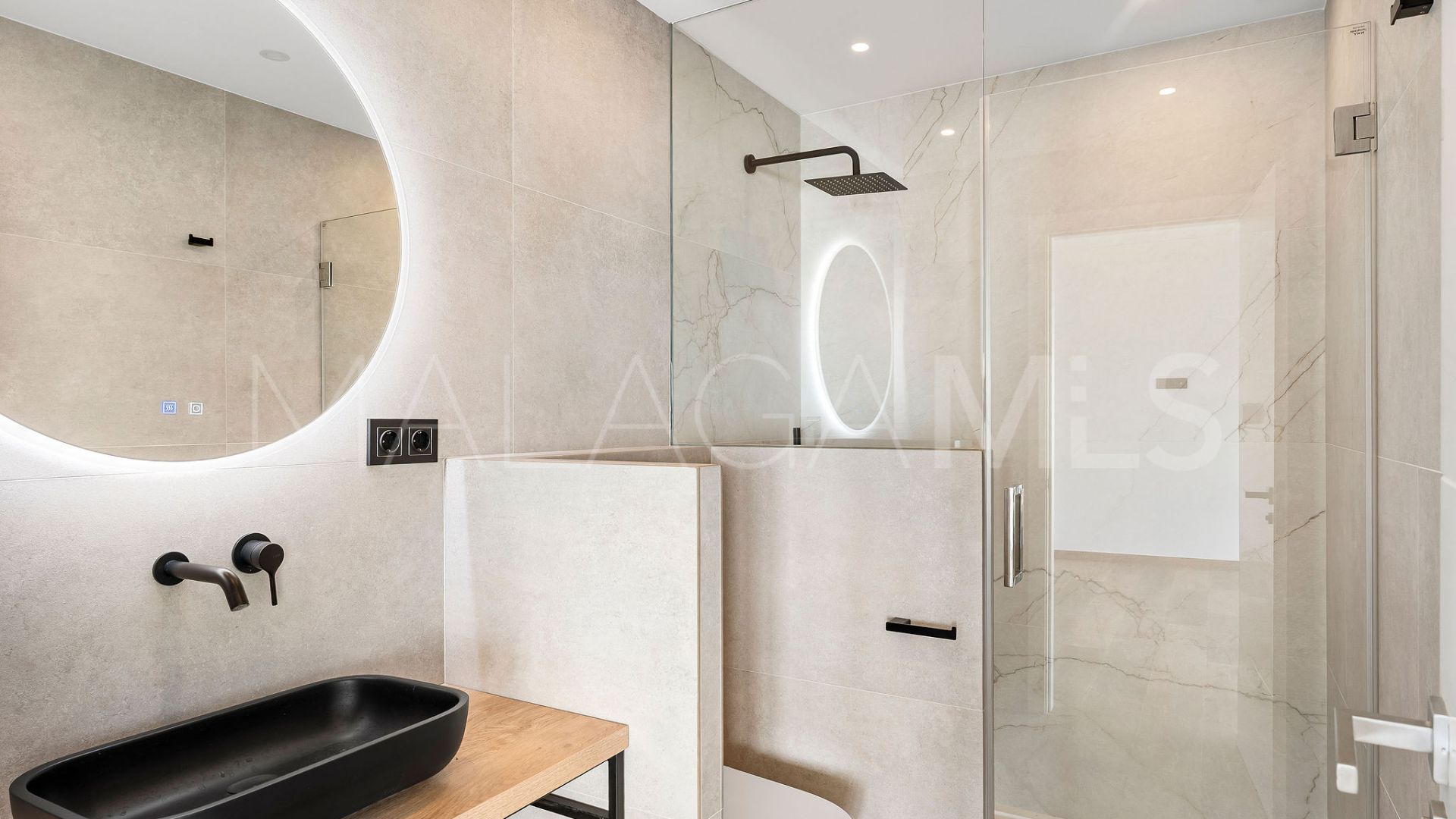 For sale villa in El Coto