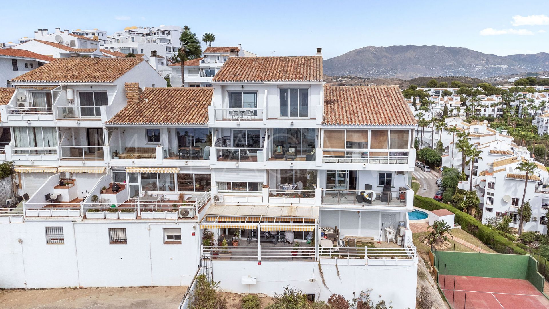 Duplex penthouse for sale in Riviera del Sol