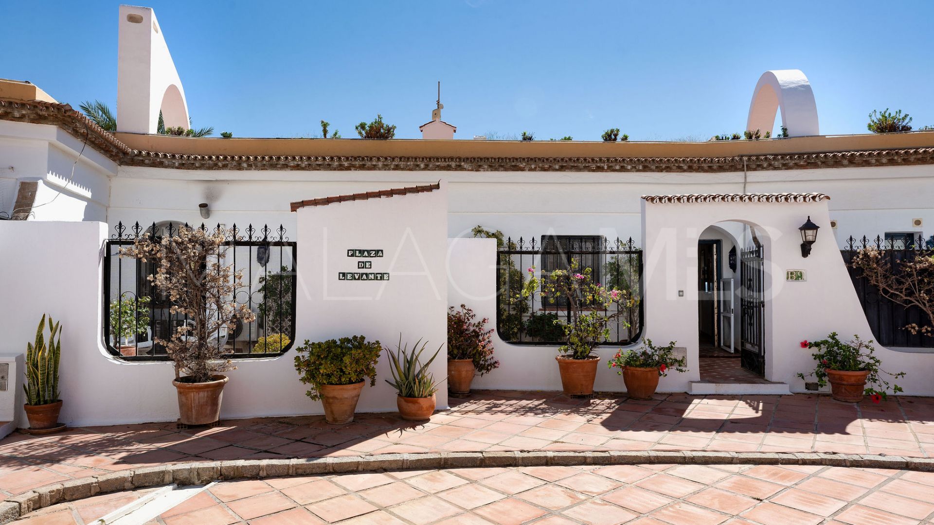 Erdgeschosswohnung for sale in Puerto de Cabopino