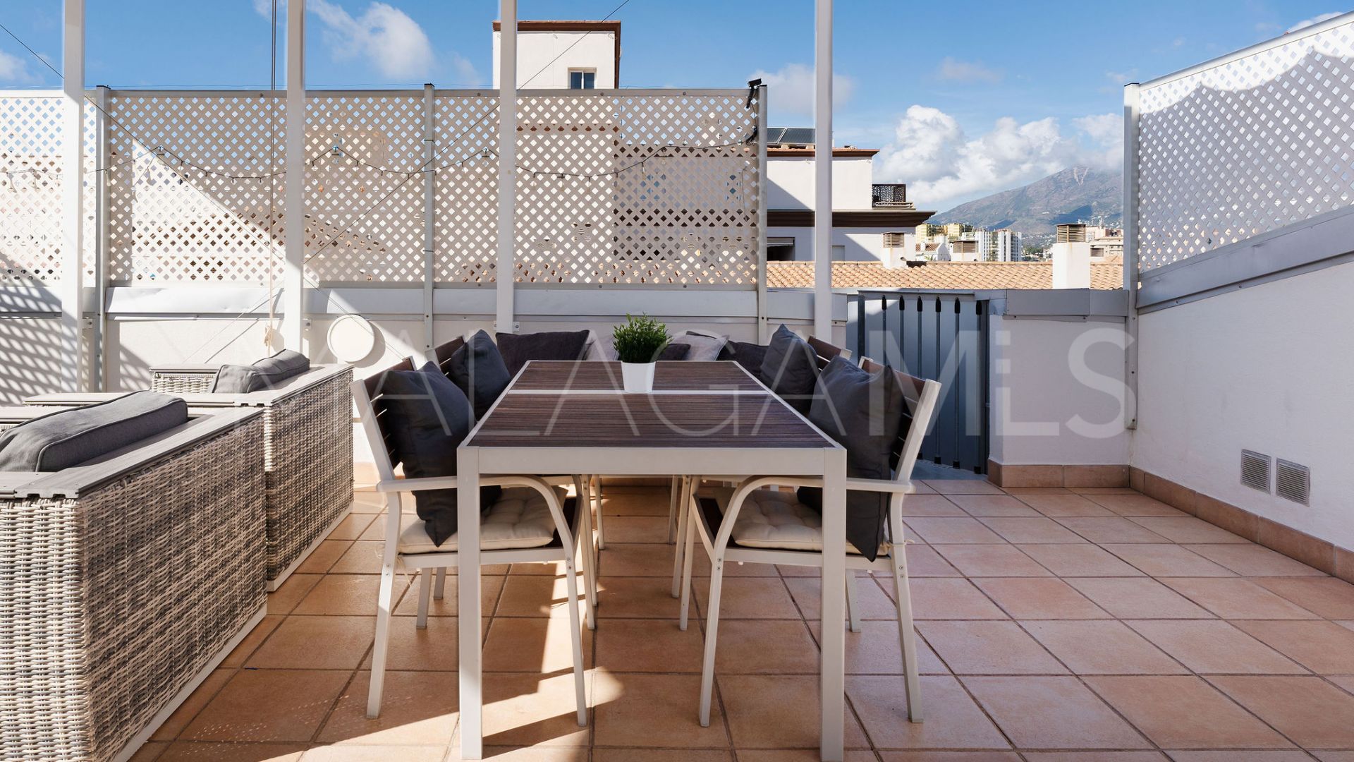 For sale Fuengirola Centro duplex penthouse with 4 bedrooms