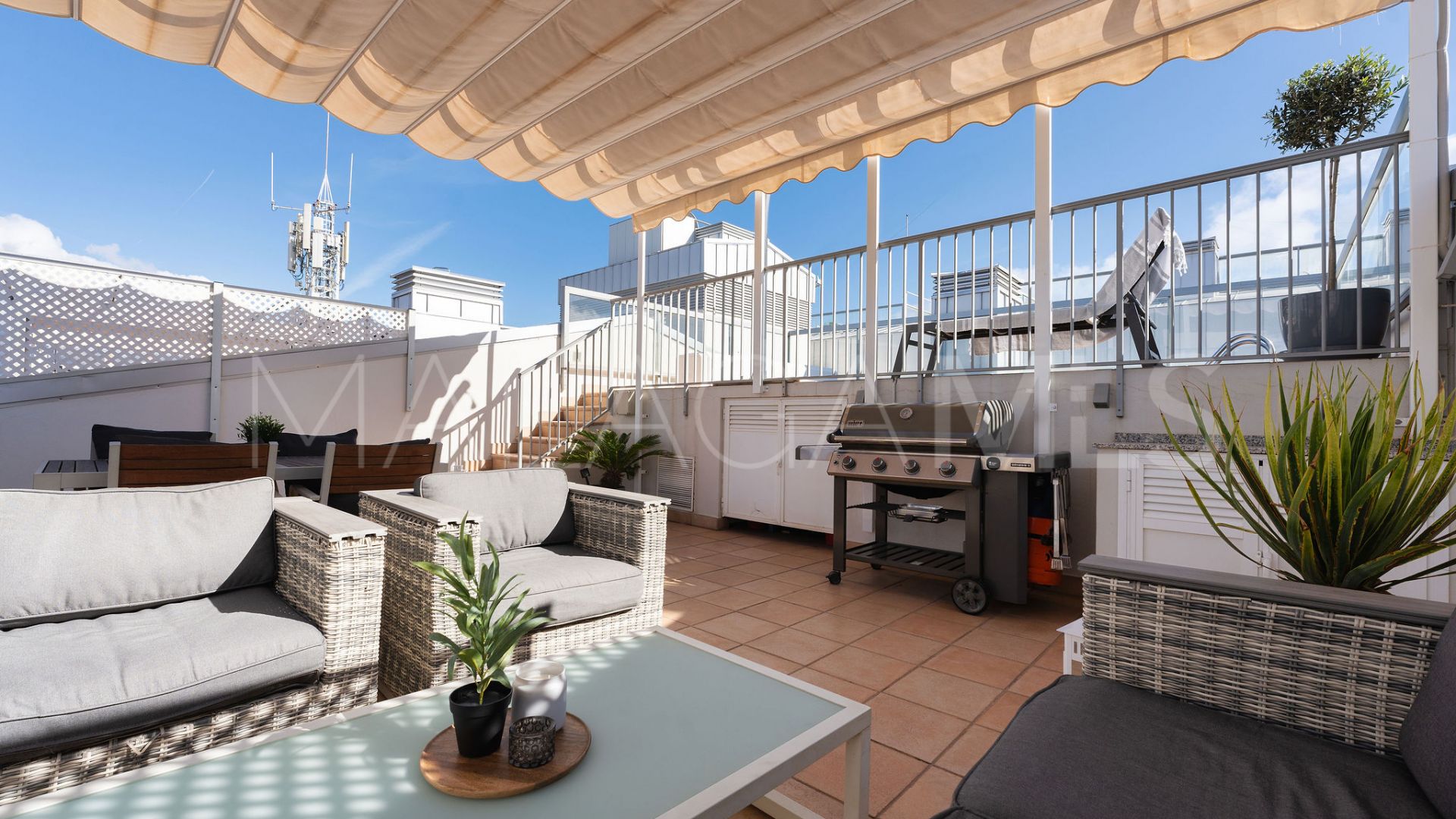 For sale Fuengirola Centro duplex penthouse with 4 bedrooms