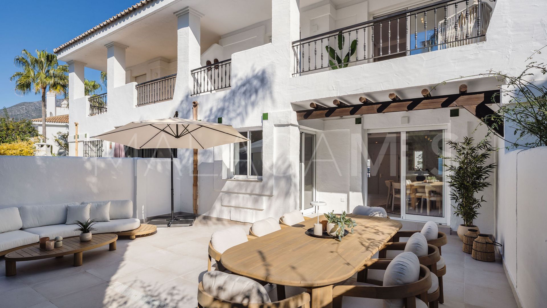 Radhus for sale in Los Naranjos de Marbella