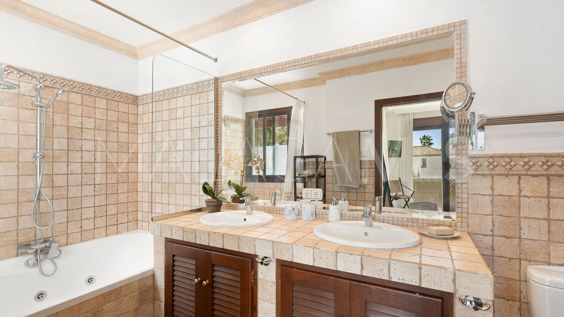 For sale villa in San Pedro Playa