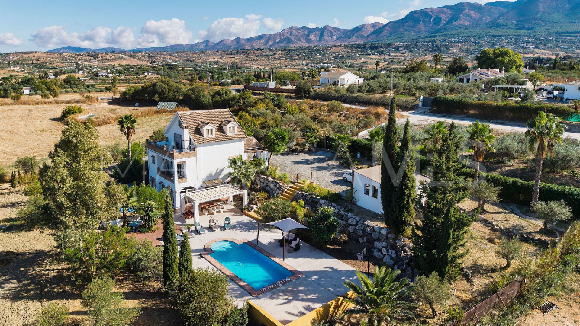 Villa for sale in Alhaurin el Grande