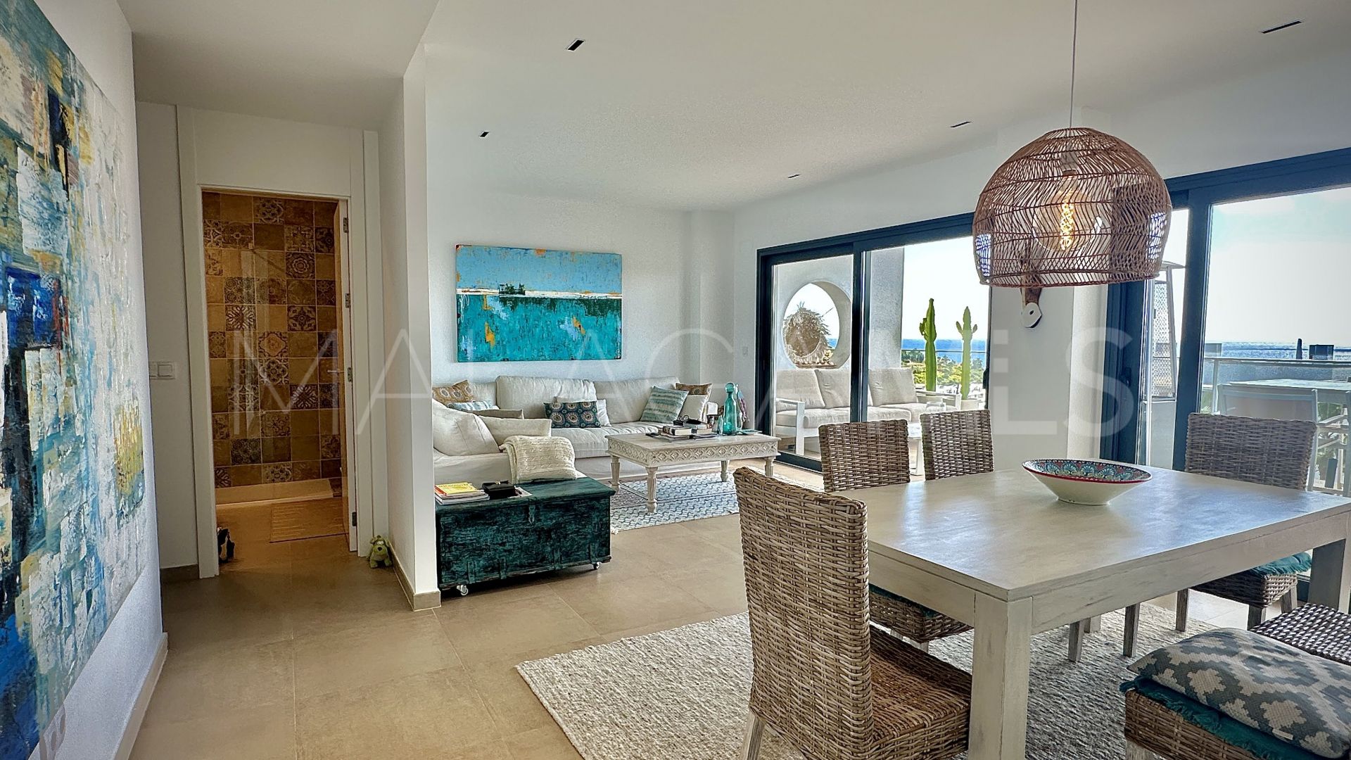 Appartement for sale in Sunrise Height