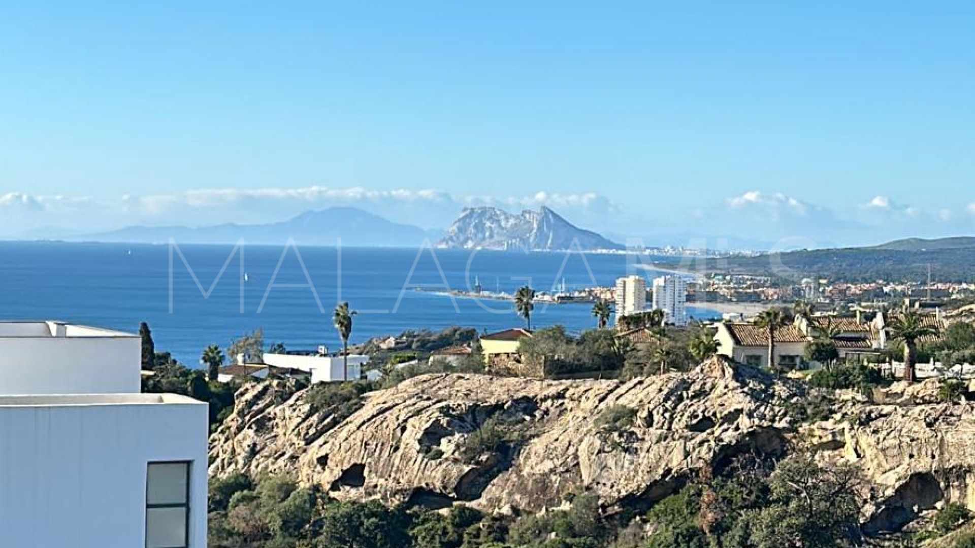 Appartement for sale in Sunrise Height