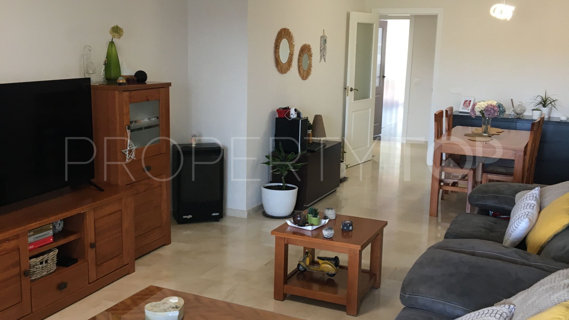 For sale ground floor apartment with 2 bedrooms in La Duquesa Golf