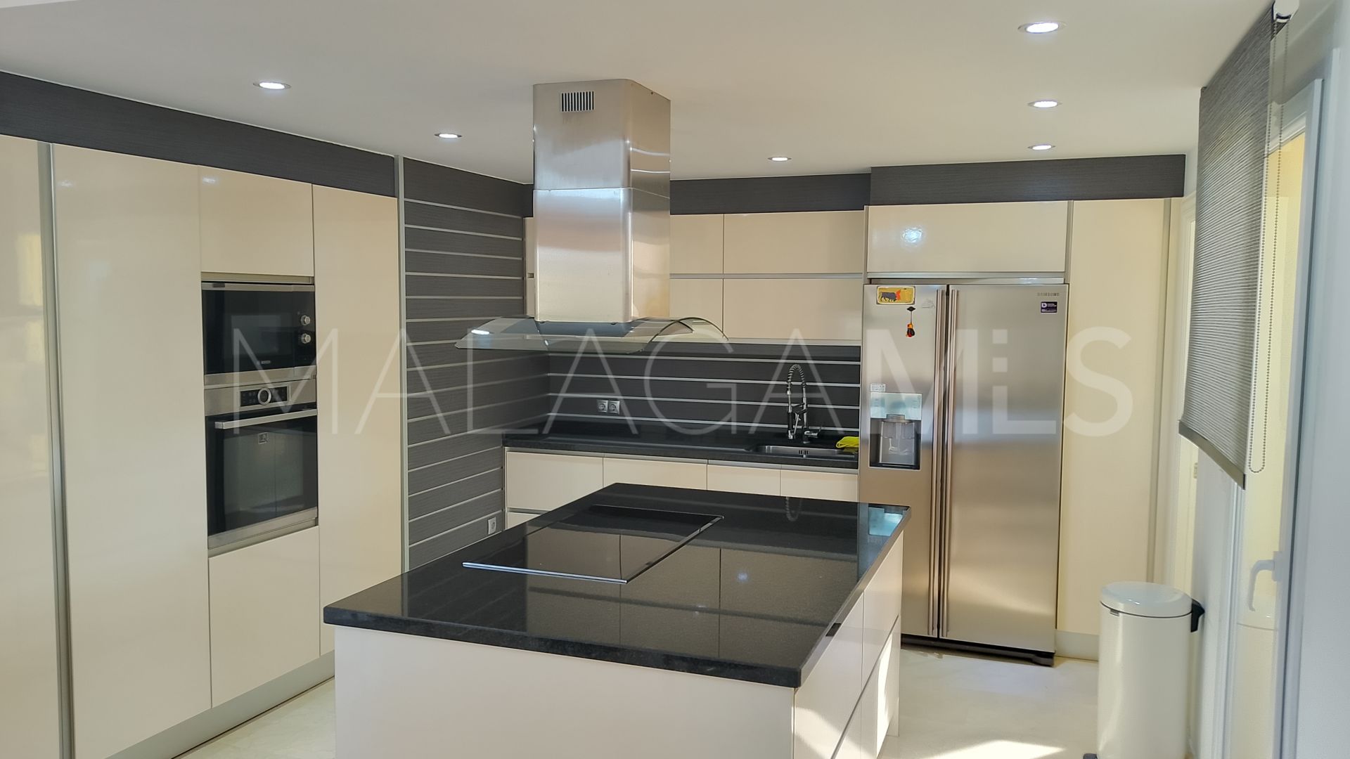 Majestic, atico a la venta with 3 bedrooms