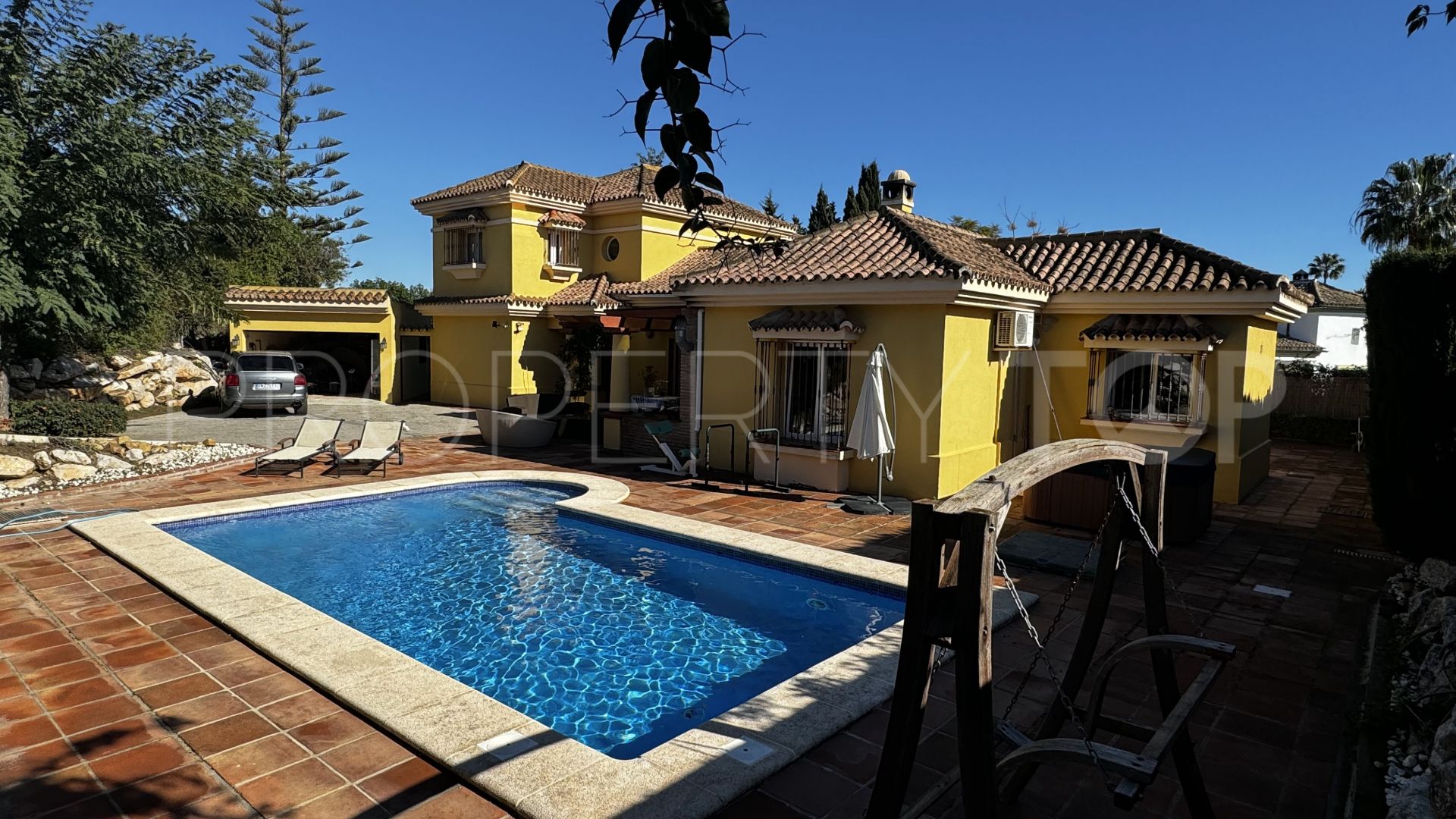 Villa for sale in Sotogrande Costa with 5 bedrooms