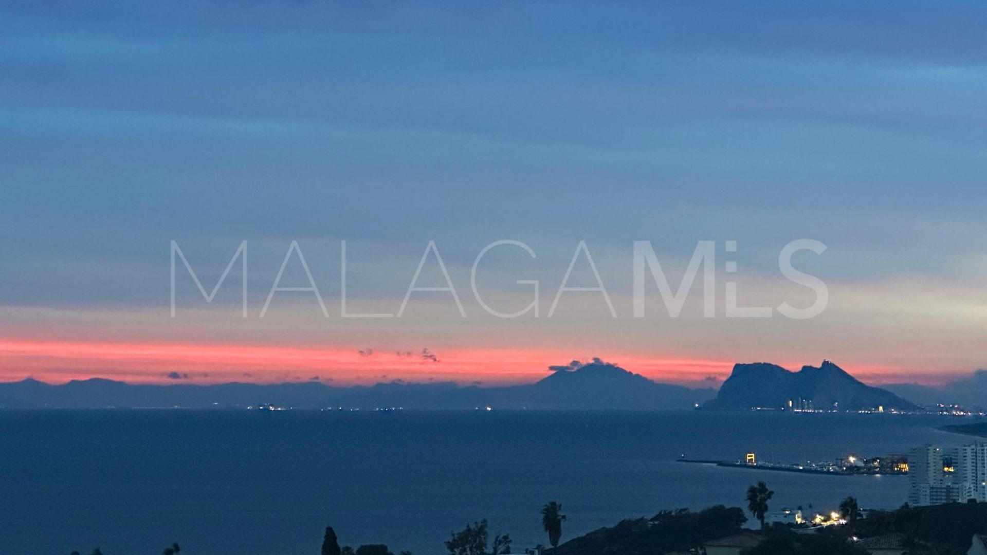 Apartamento a la venta with 3 bedrooms in Bahia de las Rocas