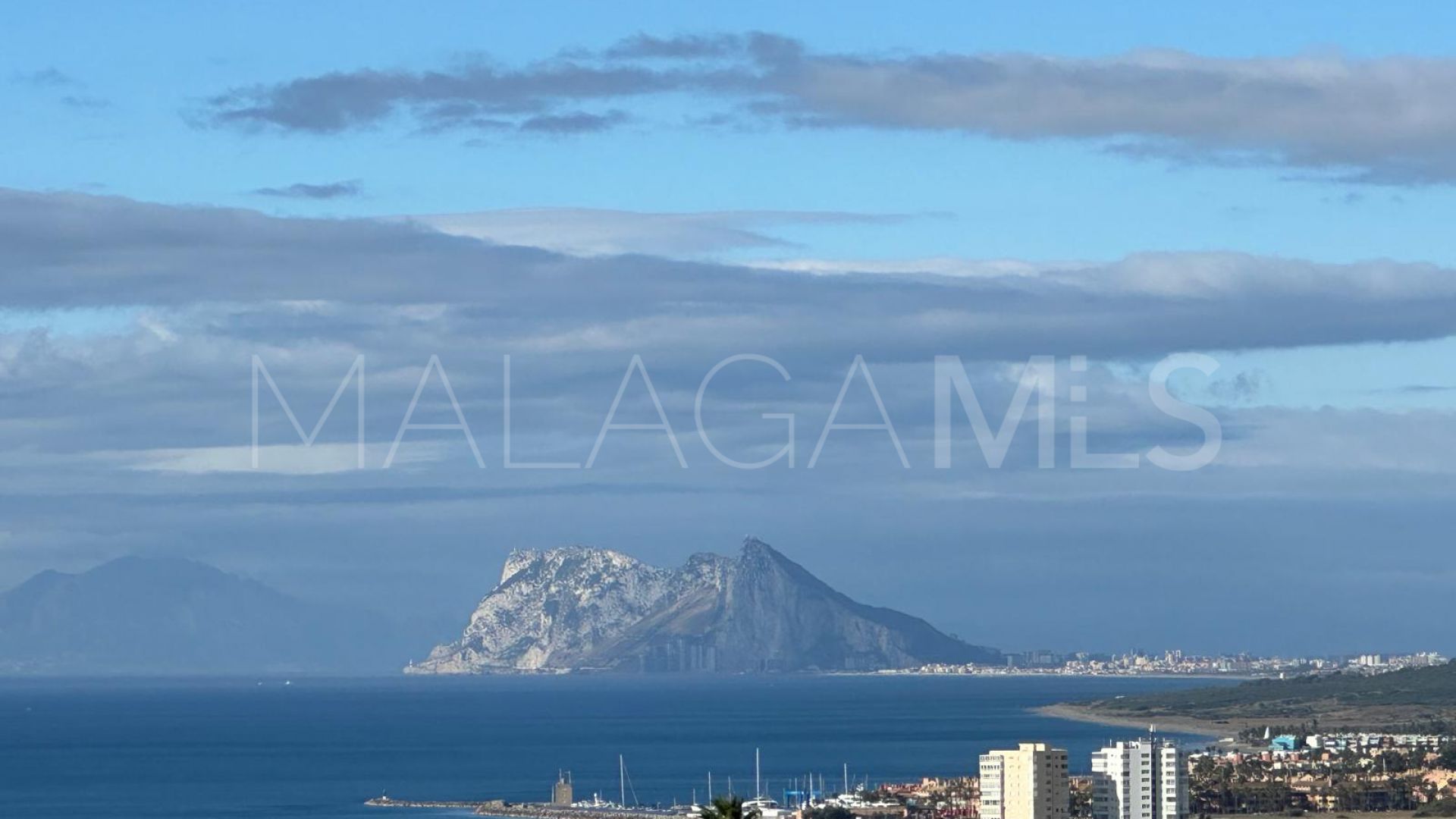 Apartamento a la venta with 3 bedrooms in Bahia de las Rocas