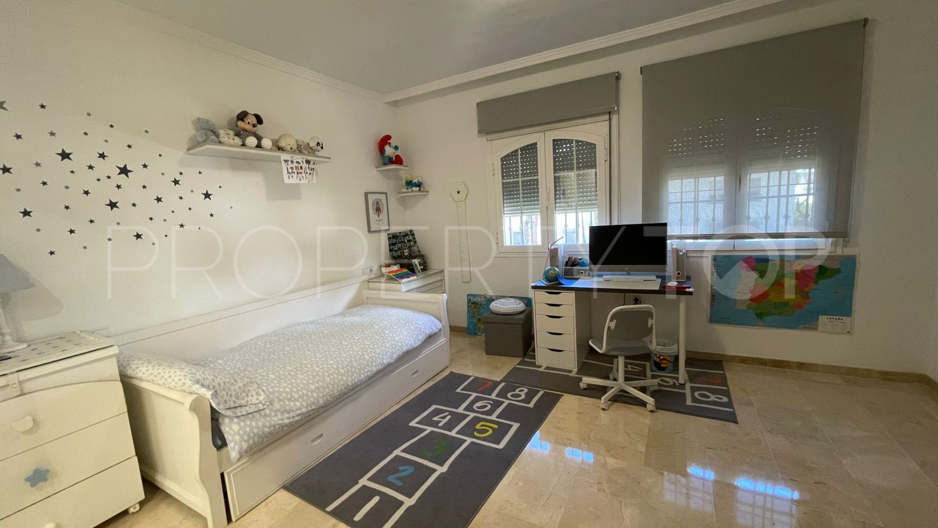 Adosado de 2 dormitorios a la venta en Marbella Golden Mile